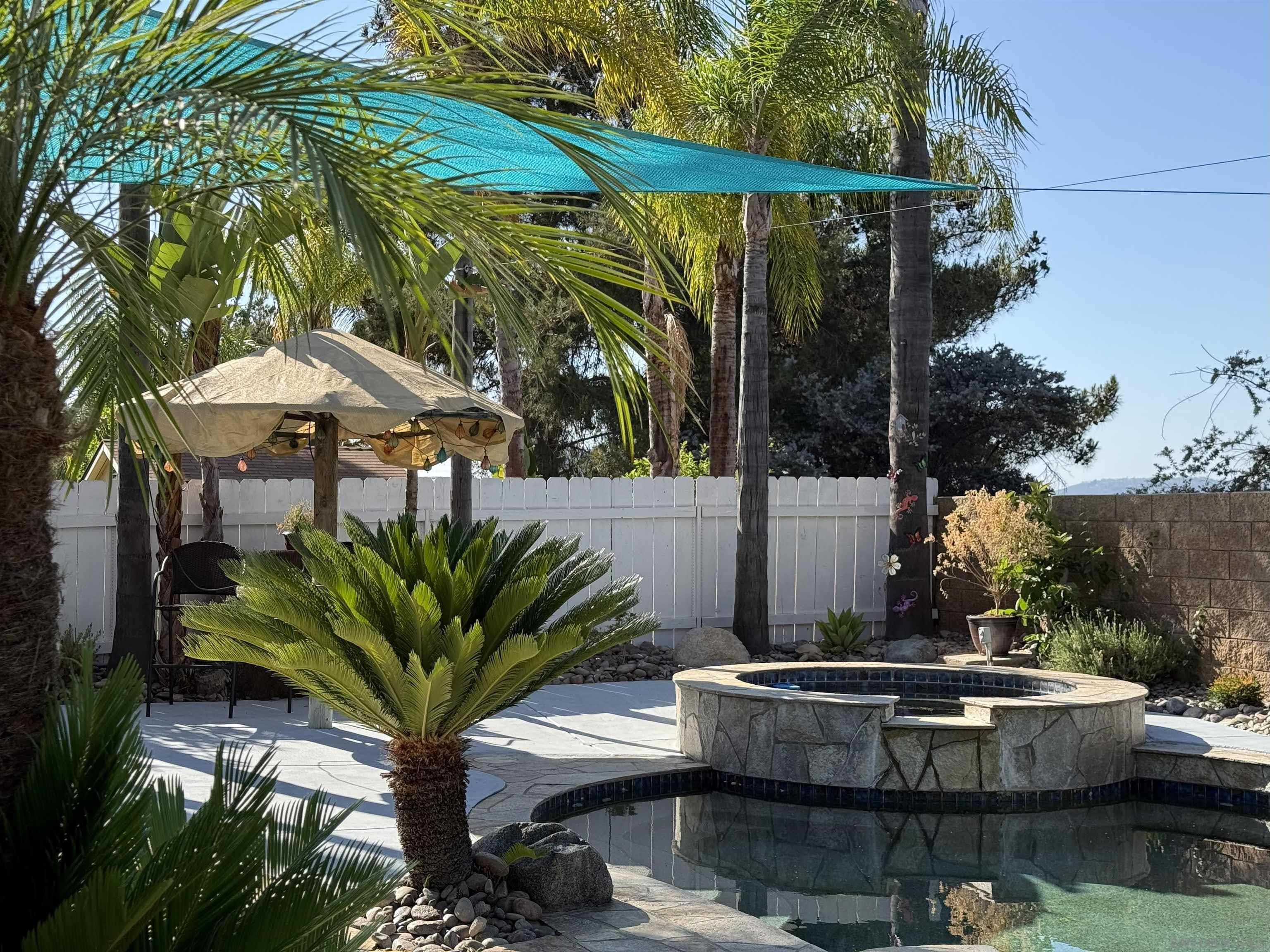 Detail Gallery Image 4 of 20 For 1676 W 11th Ave, Escondido,  CA 92029 - 5 Beds | 3 Baths