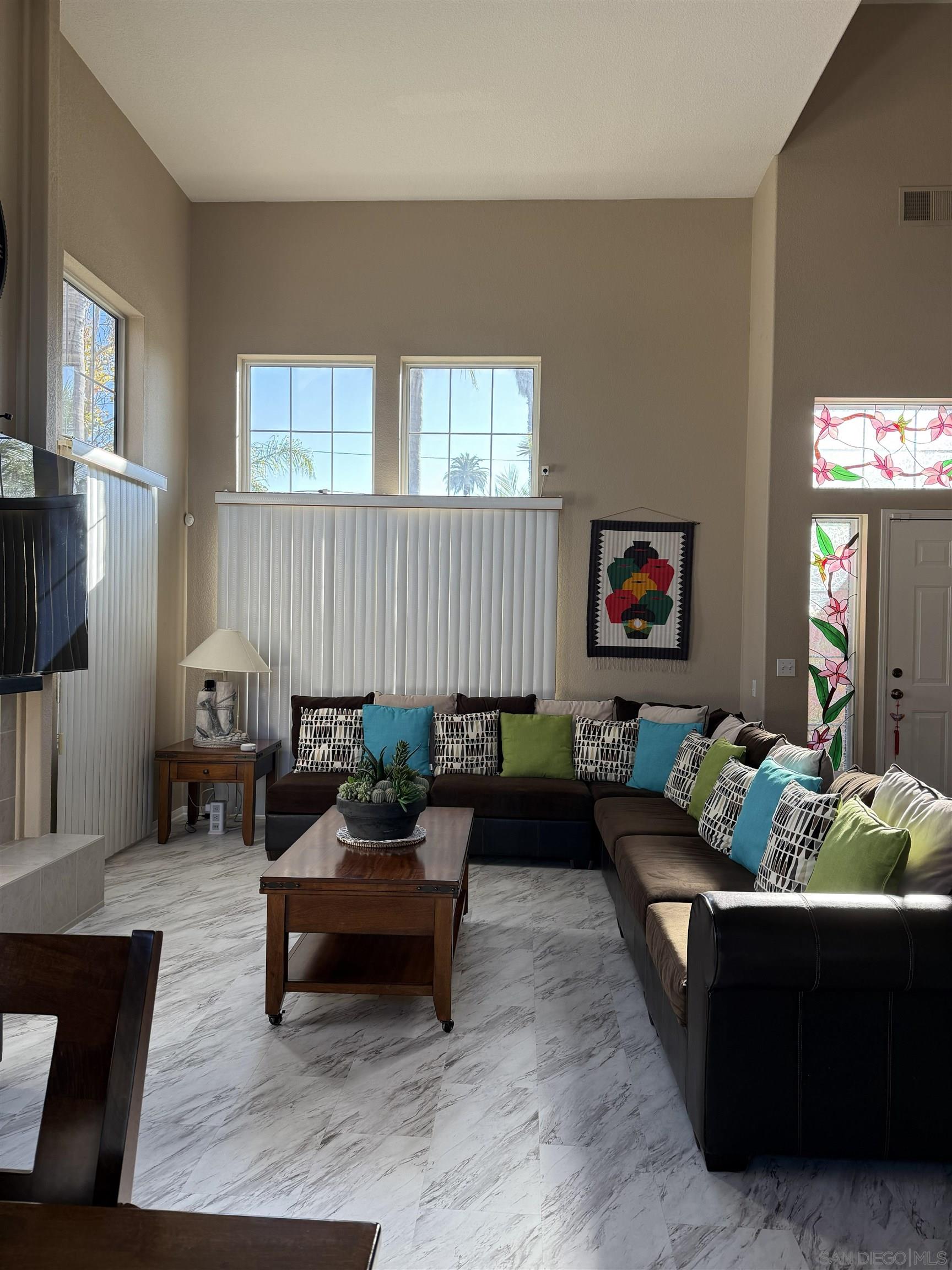 Detail Gallery Image 7 of 20 For 1676 W 11th Ave, Escondido,  CA 92029 - 5 Beds | 3 Baths