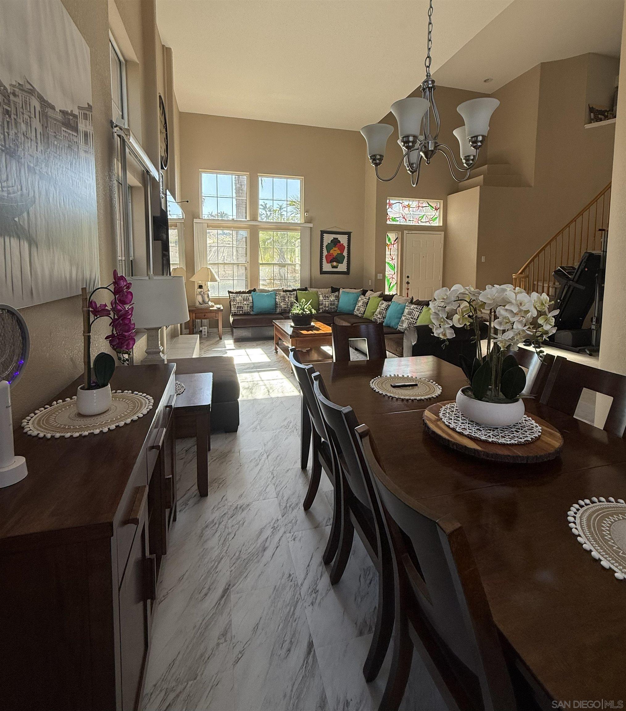 Detail Gallery Image 10 of 20 For 1676 W 11th Ave, Escondido,  CA 92029 - 5 Beds | 3 Baths