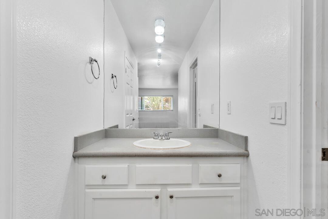 Detail Gallery Image 19 of 28 For 9860  Dale Ave  #A12,  Spring Valley,  CA 91977 - 2 Beds | 2 Baths