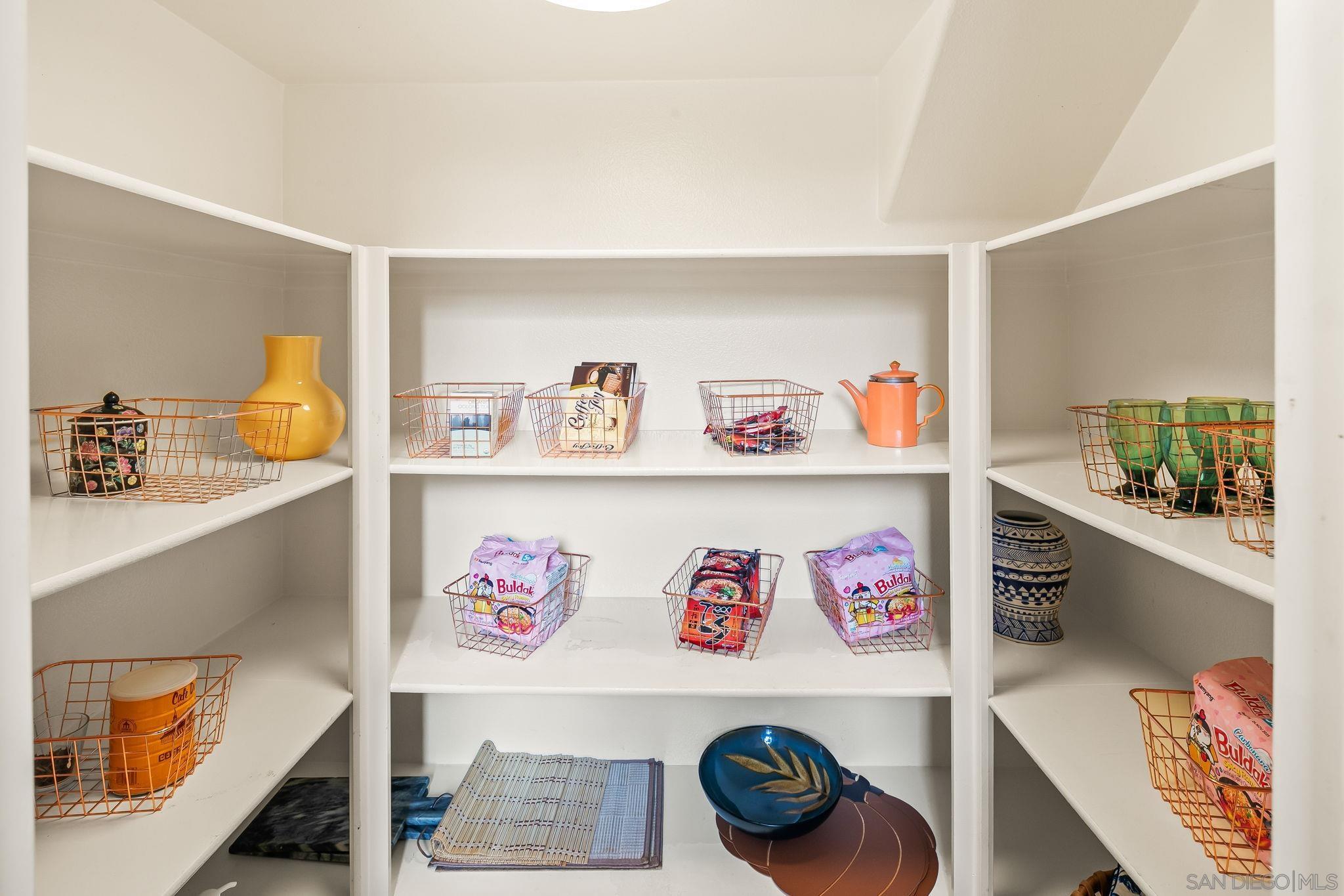 Detail Gallery Image 12 of 75 For 624  Ridgemont Cir, Escondido,  CA 92027 - 5 Beds | 4/1 Baths