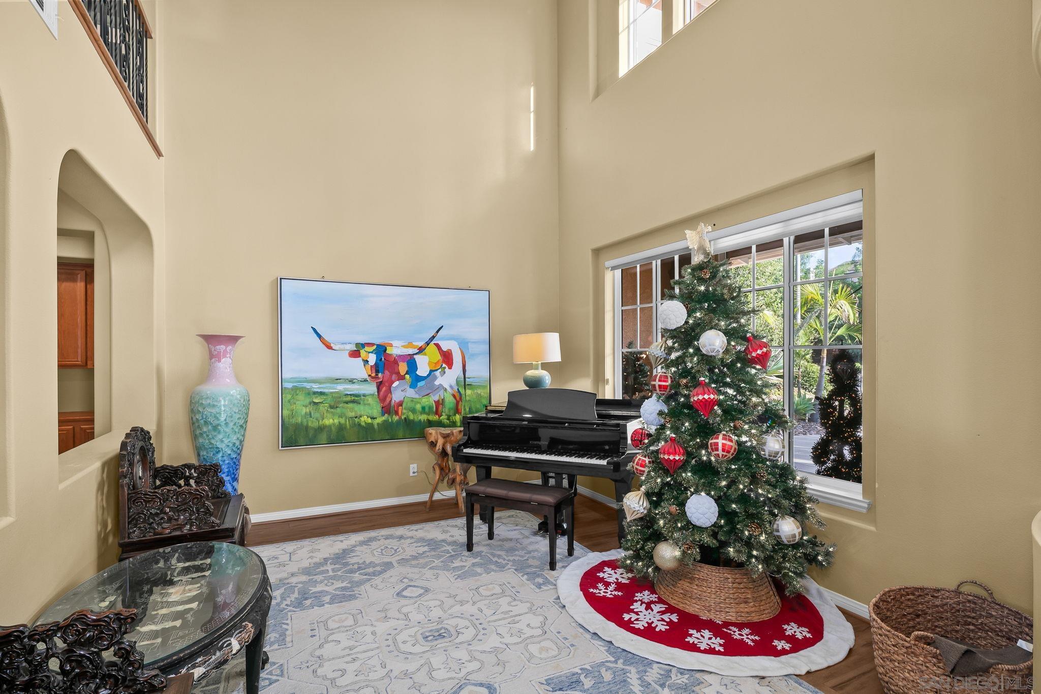 Detail Gallery Image 18 of 75 For 624  Ridgemont Cir, Escondido,  CA 92027 - 5 Beds | 4/1 Baths