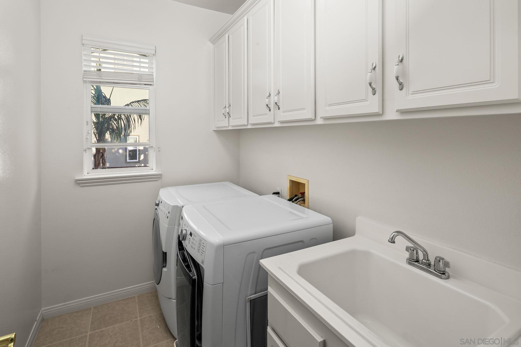 Detail Gallery Image 34 of 75 For 624  Ridgemont Cir, Escondido,  CA 92027 - 5 Beds | 4/1 Baths