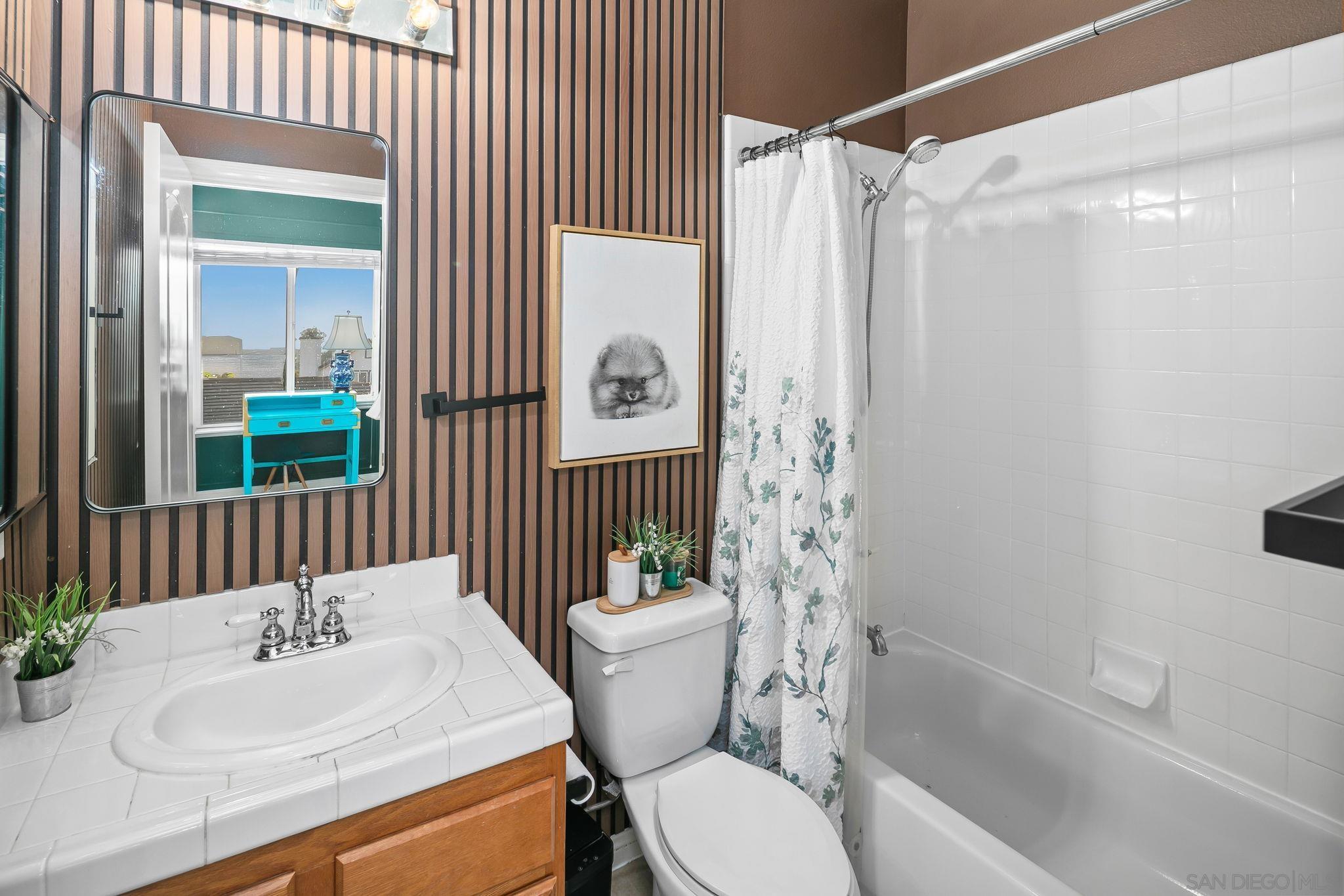 Detail Gallery Image 42 of 75 For 624  Ridgemont Cir, Escondido,  CA 92027 - 5 Beds | 4/1 Baths