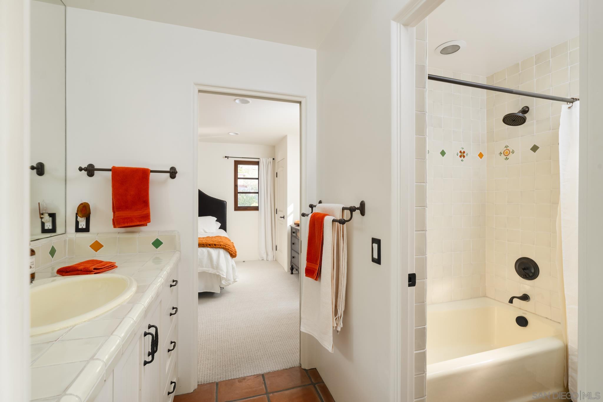 Detail Gallery Image 28 of 52 For 2563  via Pisa, Del Mar,  CA 92014 - 4 Beds | 3/1 Baths