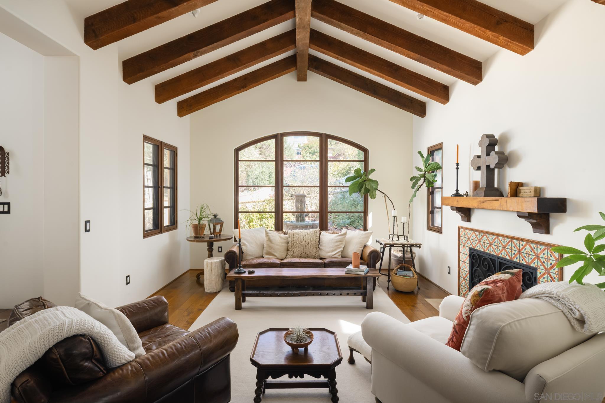 Detail Gallery Image 6 of 52 For 2563  via Pisa, Del Mar,  CA 92014 - 4 Beds | 3/1 Baths
