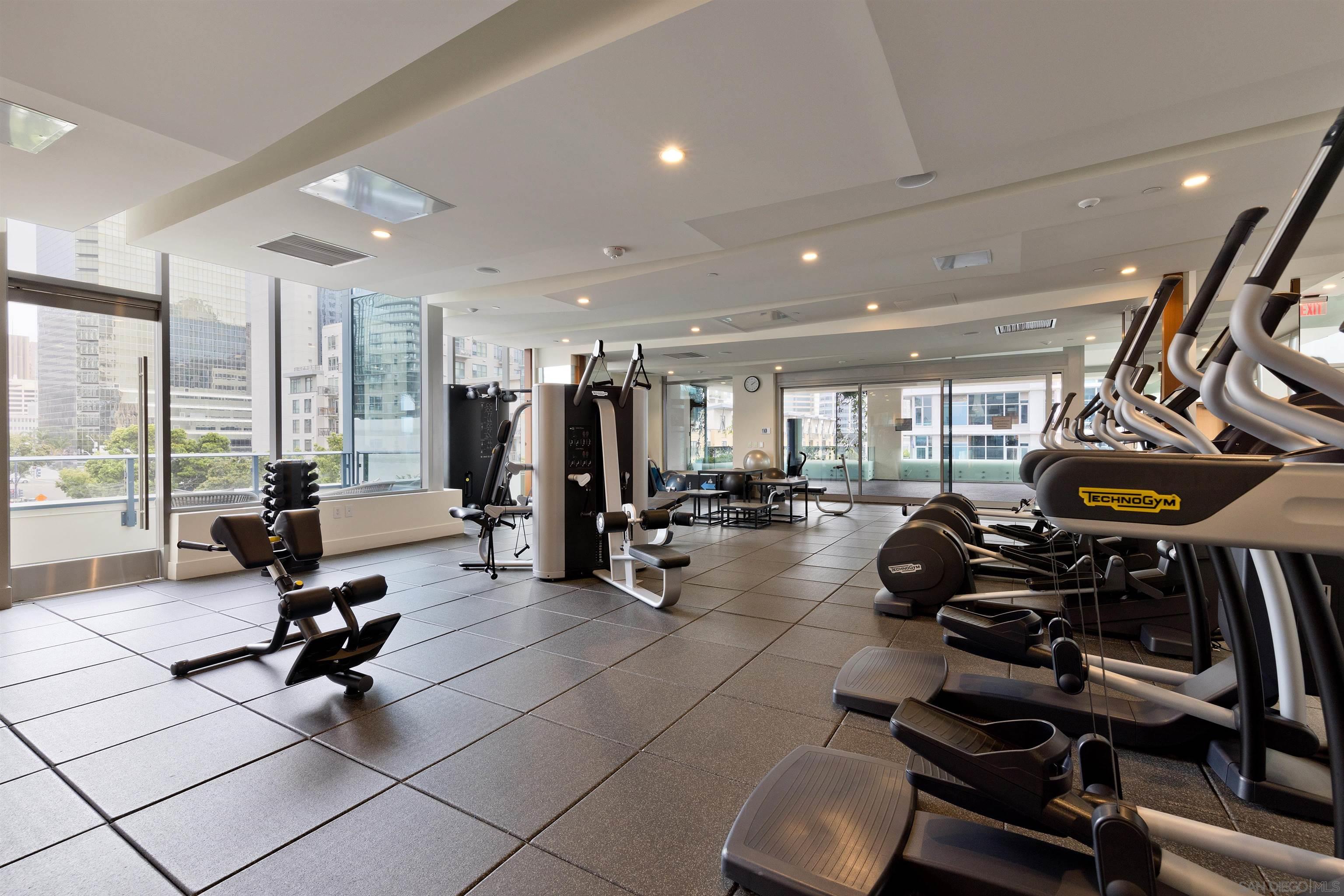 Detail Gallery Image 54 of 56 For 1388  Kettner Blvd  #2705,  San Diego,  CA 92101 - 2 Beds | 2 Baths