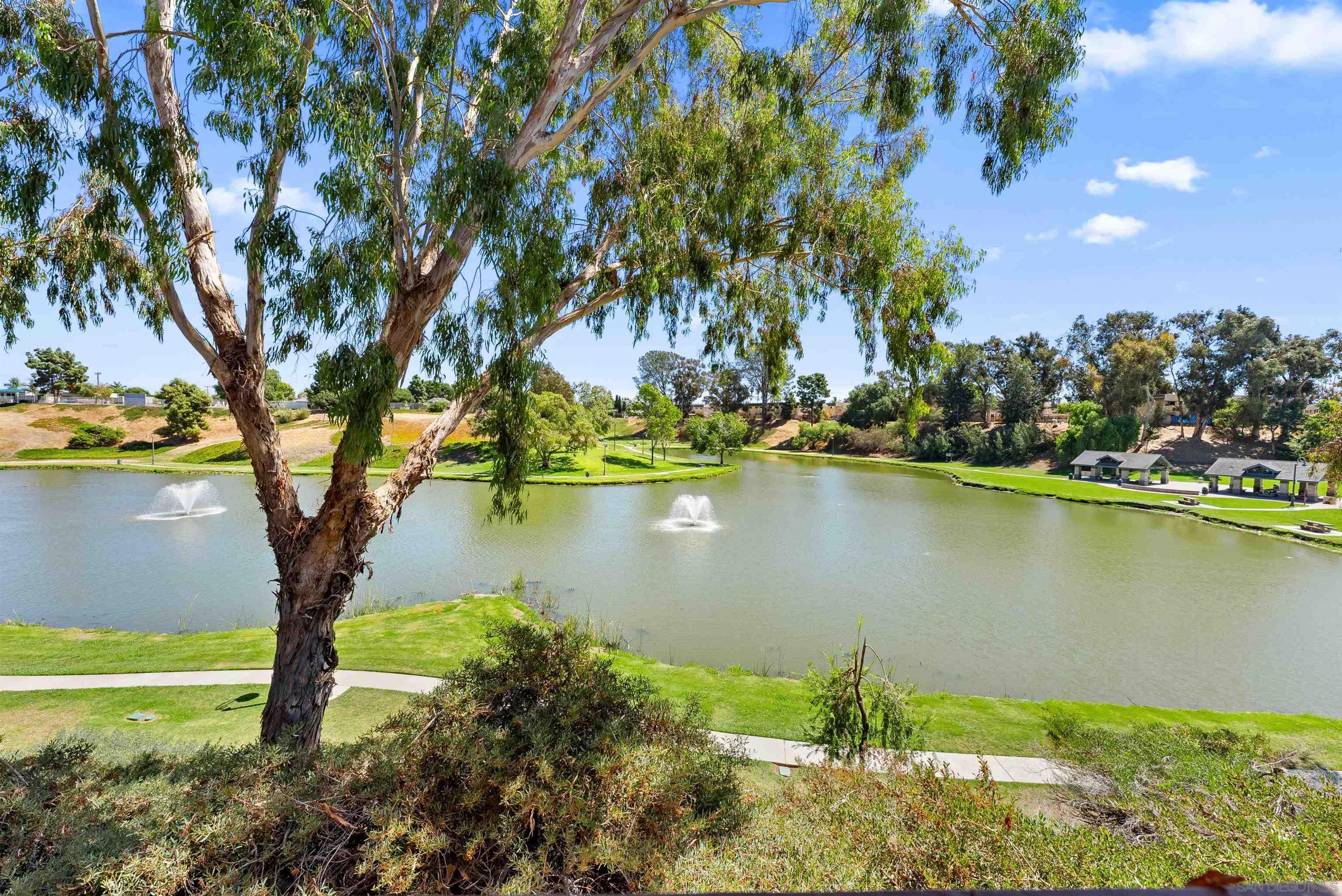 Front Image Thumbnail for SD250043193