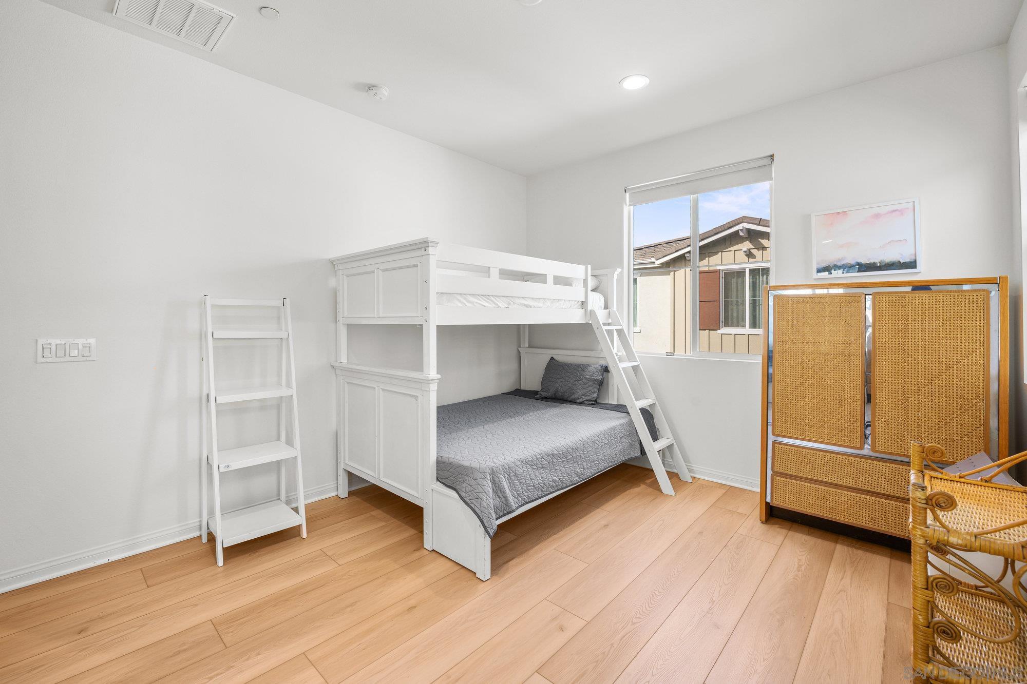 Detail Gallery Image 25 of 37 For 2612   Babaco, Spring Valley,  CA 91977 - 3 Beds | 2/1 Baths