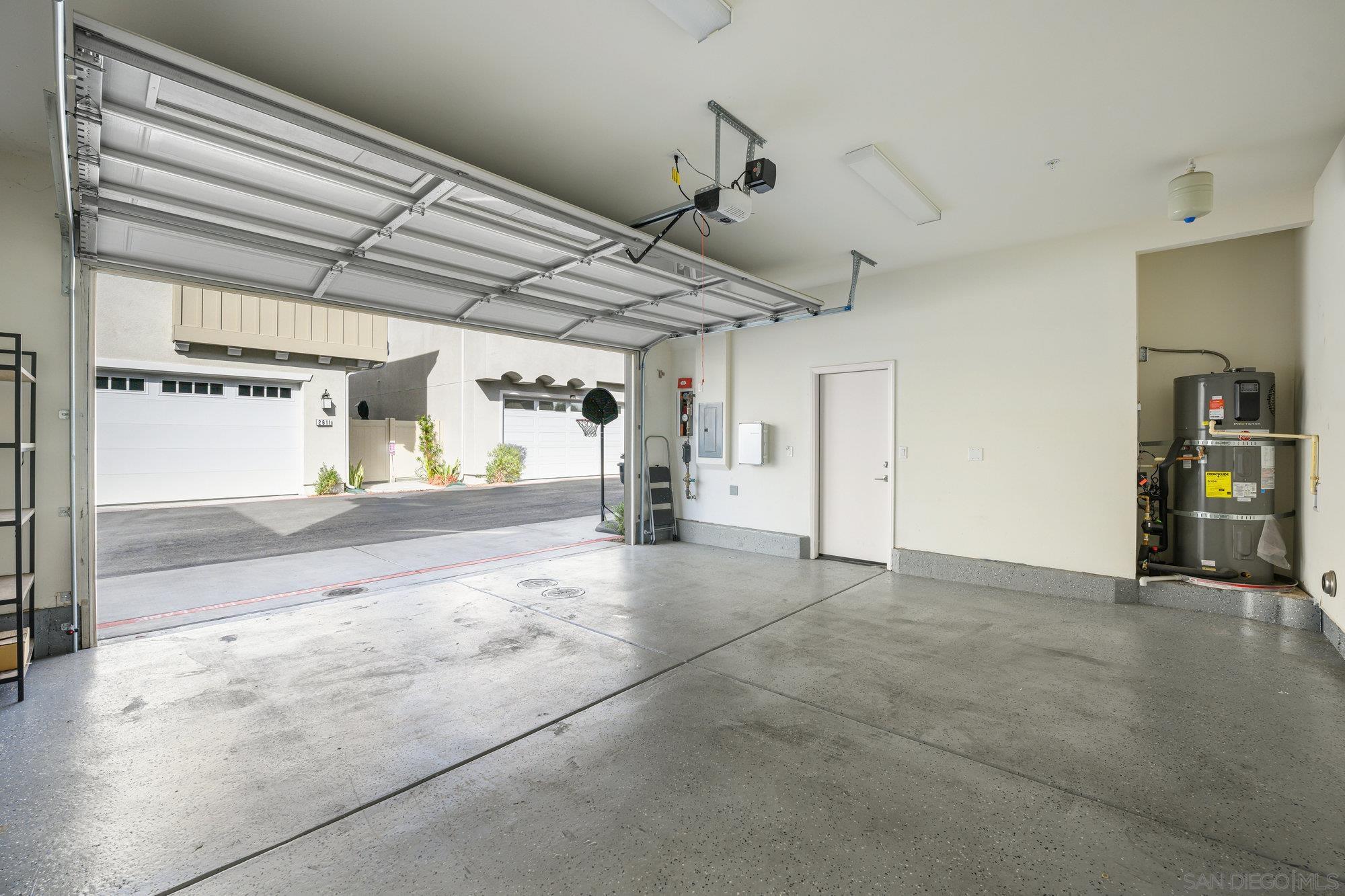 Detail Gallery Image 27 of 37 For 2612   Babaco, Spring Valley,  CA 91977 - 3 Beds | 2/1 Baths