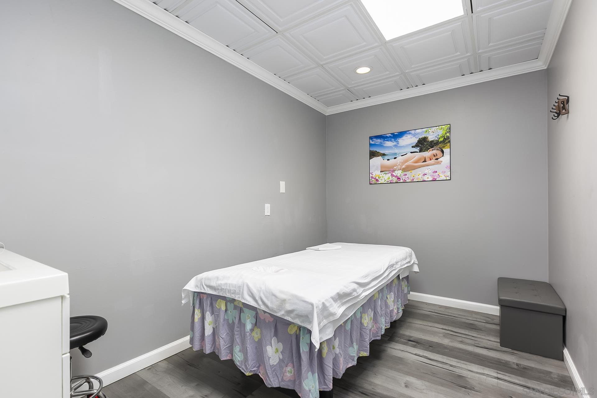 Detail Gallery Image 12 of 21 For 4116-20  W Point Loma Blvd, San Diego,  CA 92110 - – Beds | – Baths