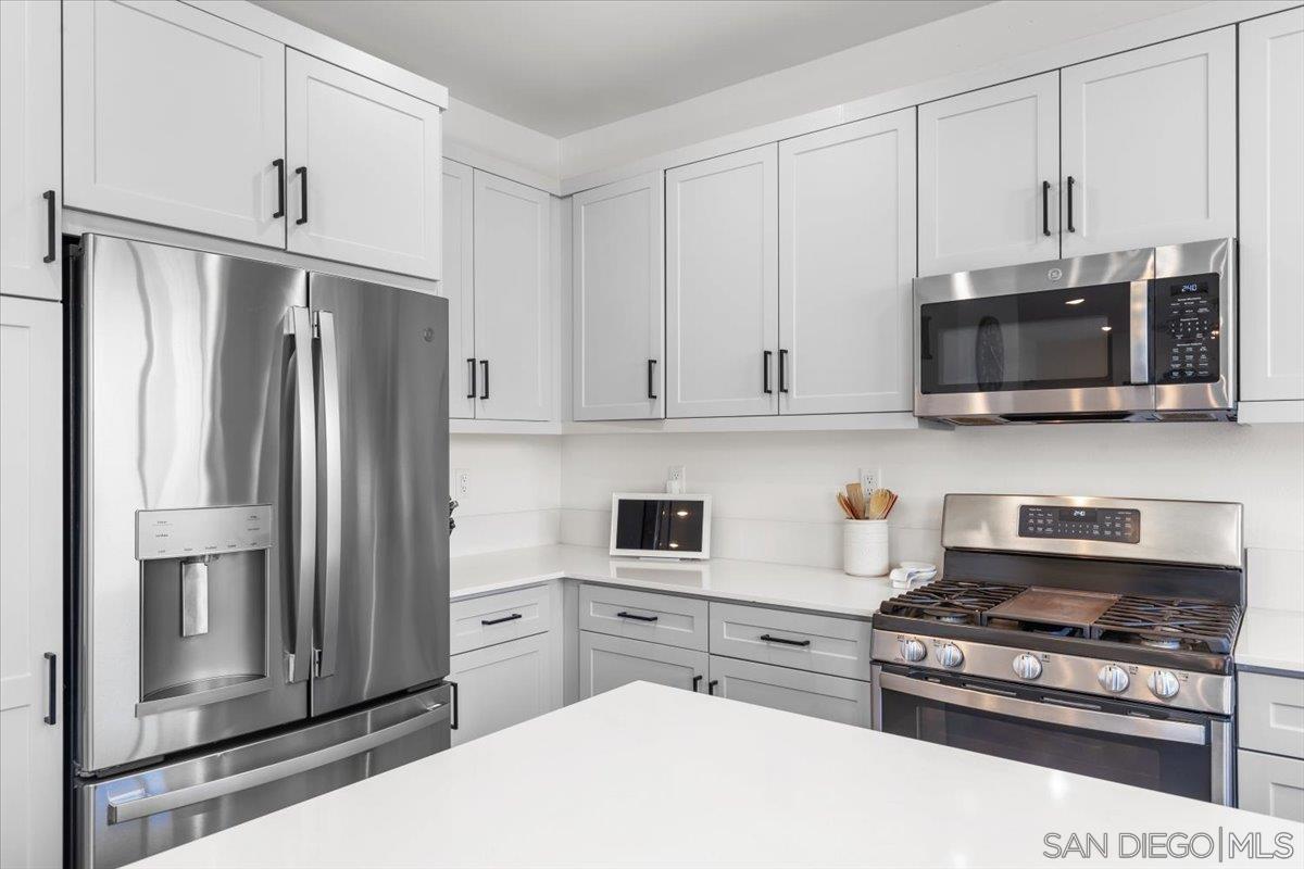 Detail Gallery Image 11 of 37 For 108  Lipizzan Ln, Fallbrook,  CA 92028 - 4 Beds | 2/1 Baths