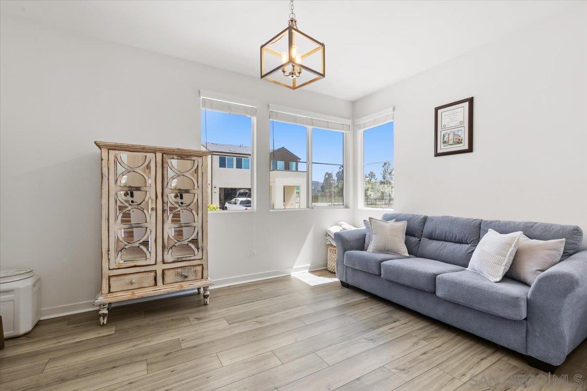 Detail Gallery Image 4 of 37 For 108  Lipizzan Ln, Fallbrook,  CA 92028 - 4 Beds | 2/1 Baths