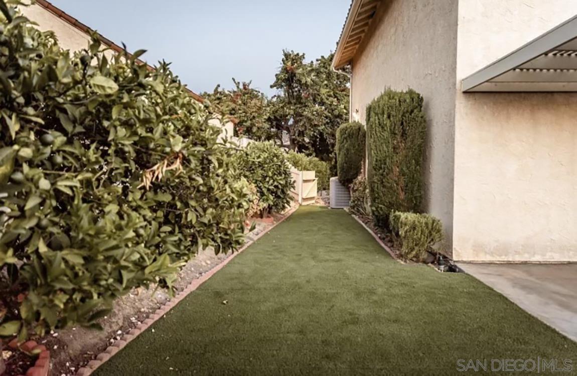 Detail Gallery Image 2 of 34 For 8148  Dicenza Ln, San Diego,  CA 92119 - 4 Beds | 2 Baths