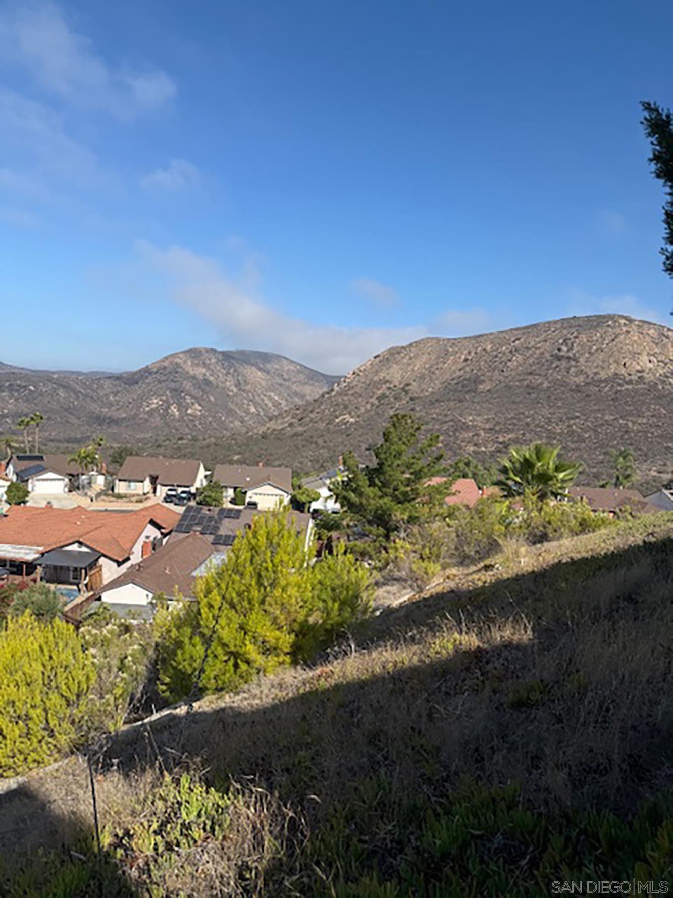 Detail Gallery Image 18 of 34 For 8148  Dicenza Ln, San Diego,  CA 92119 - 4 Beds | 2 Baths