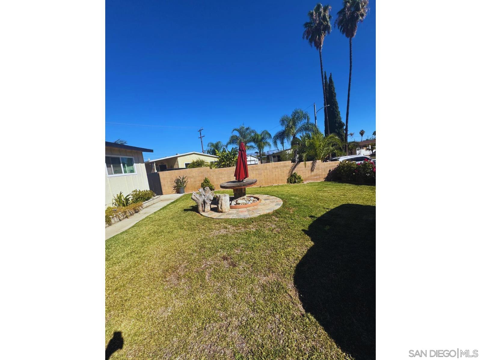 Detail Gallery Image 4 of 29 For 15185  Candice Ct, Moreno Valley,  CA 92551 - 4 Beds | 2 Baths