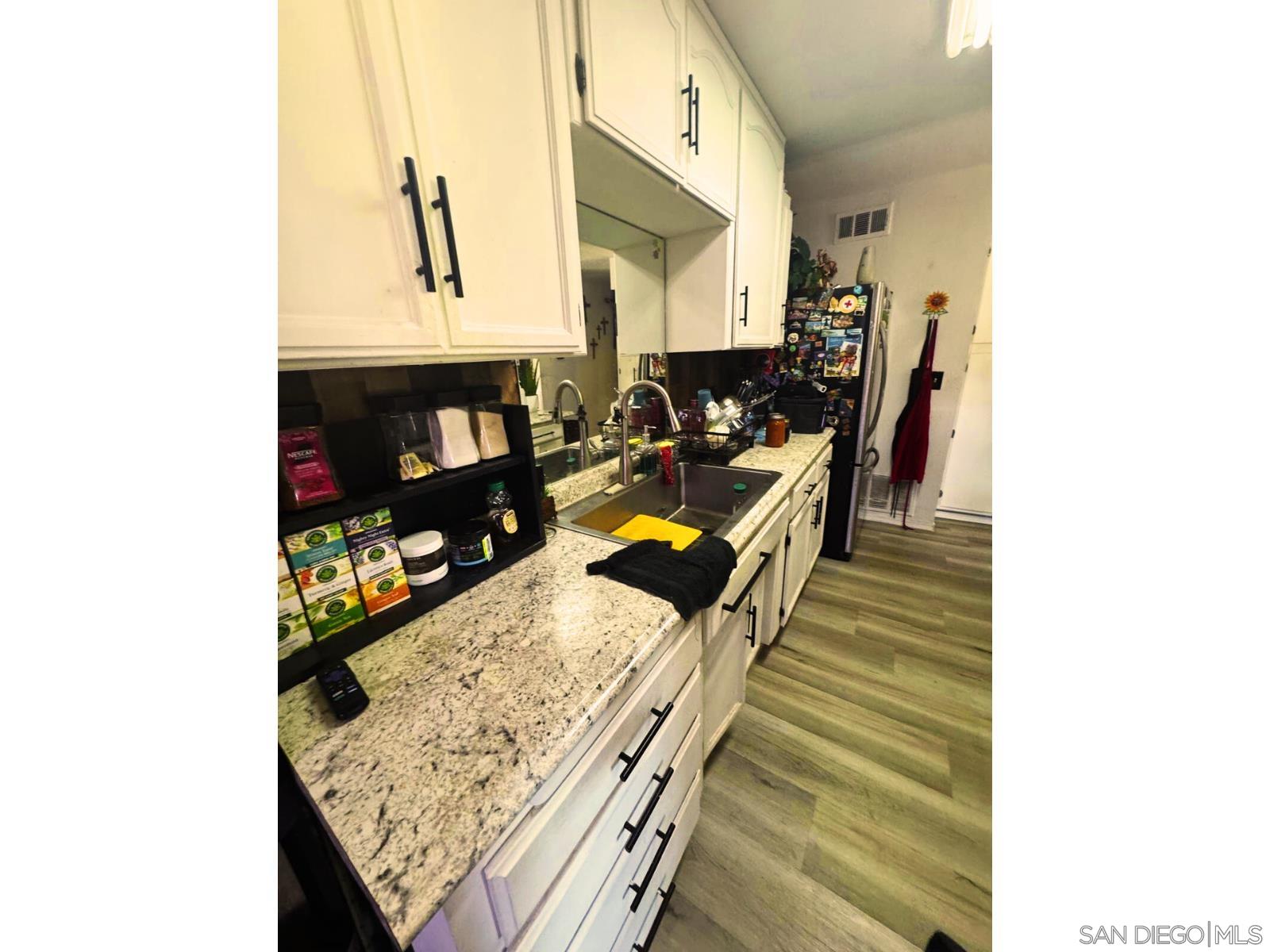 Detail Gallery Image 9 of 29 For 15185  Candice Ct, Moreno Valley,  CA 92551 - 4 Beds | 2 Baths