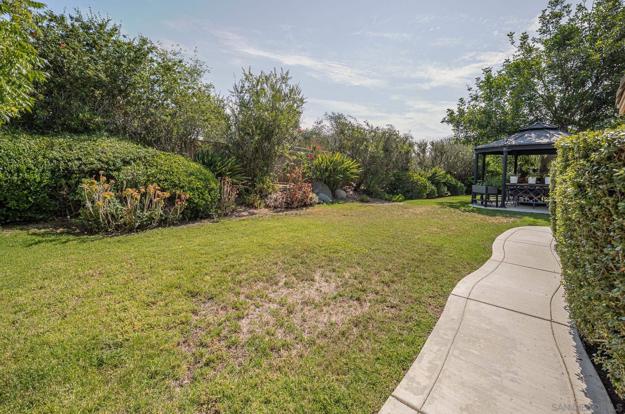 Detail Gallery Image 43 of 69 For 1772  Crescent Knolls Gln, Escondido,  CA 92029 - 4 Beds | 3 Baths