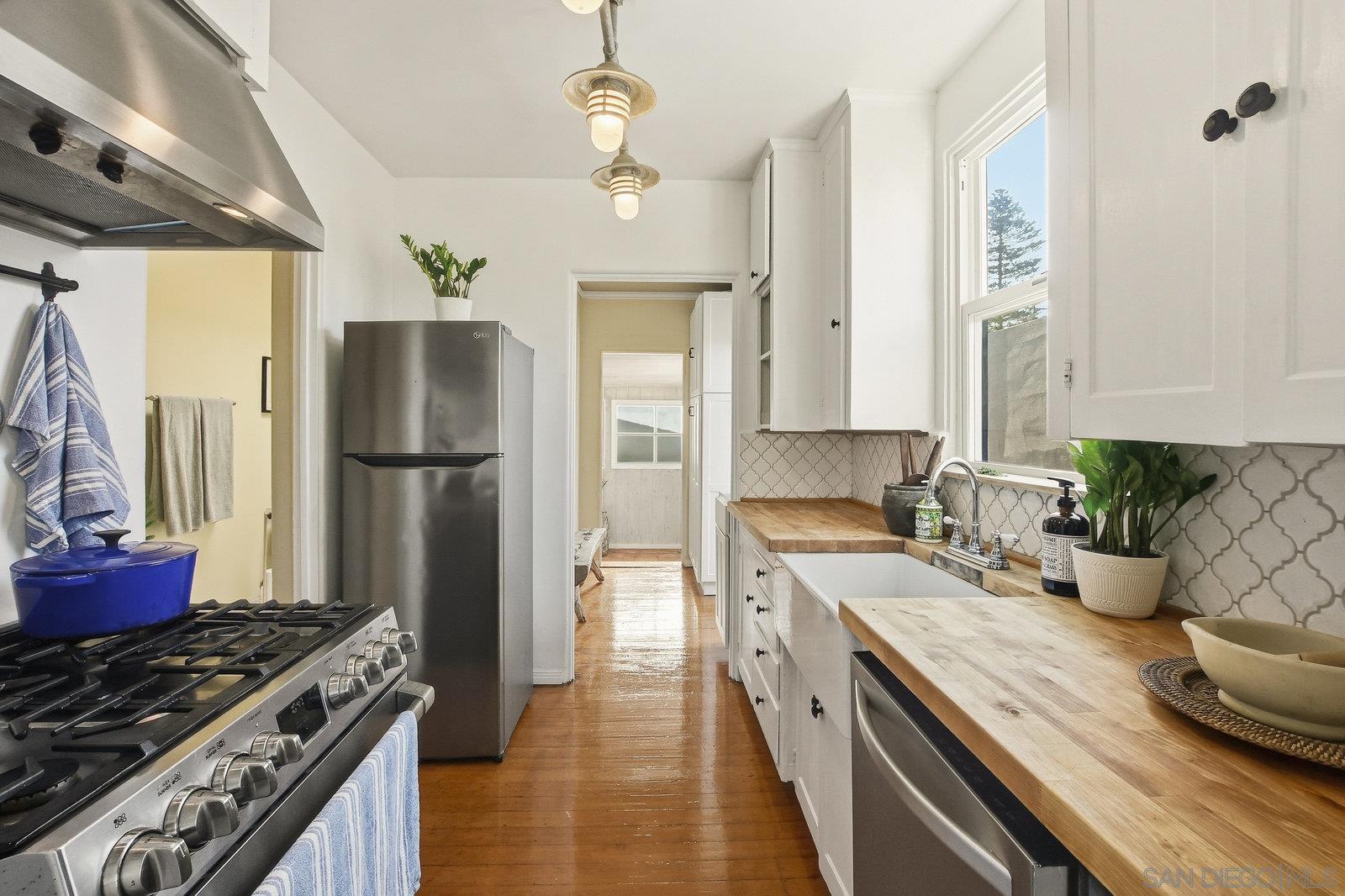 Detail Gallery Image 21 of 37 For 1641  Cable St, San Diego,  CA 92107 - 2 Beds | 1 Baths