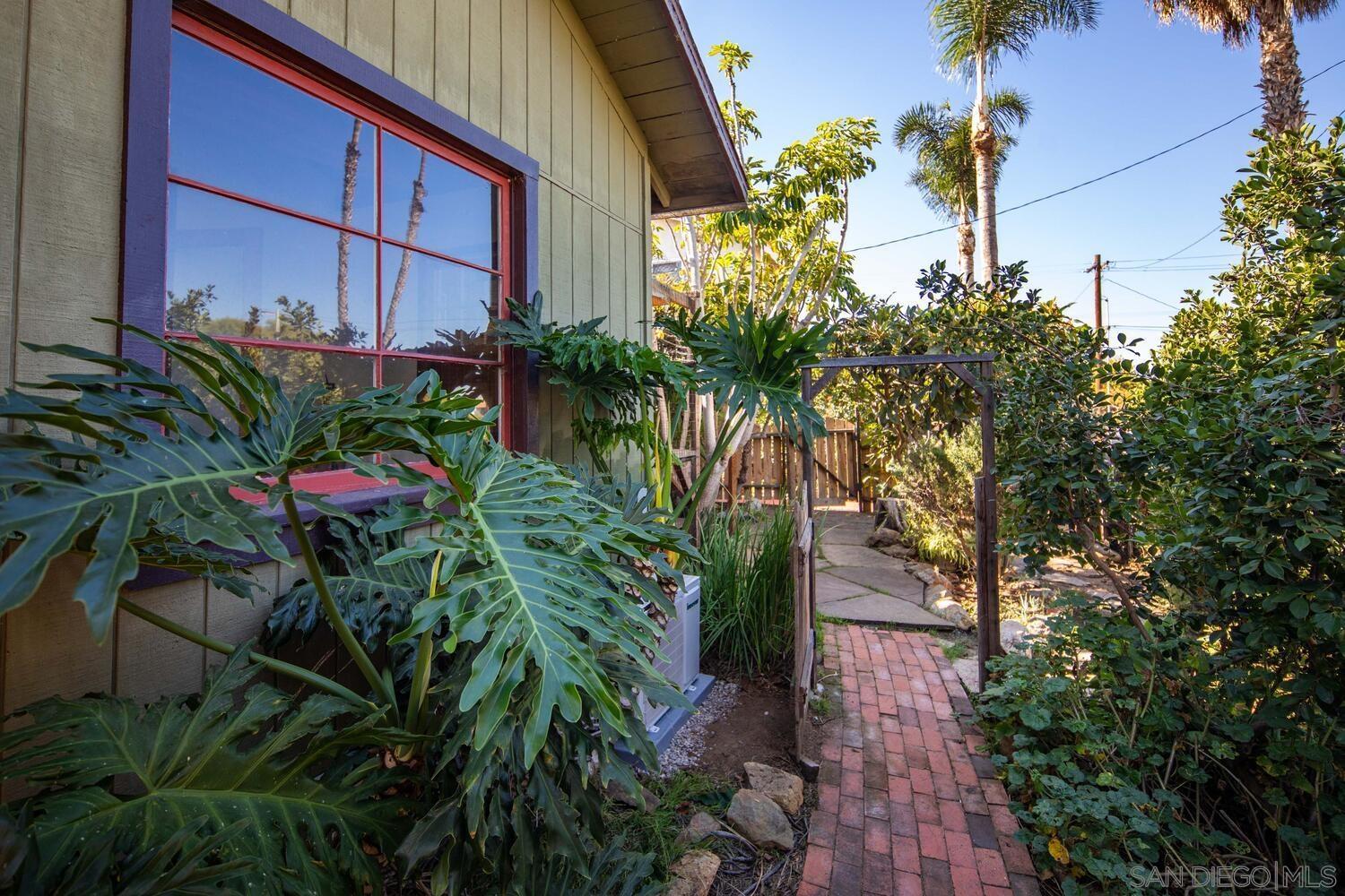 Detail Gallery Image 17 of 22 For 432 E 5th Street, National City,  CA 91950 - 3 Beds | 1 Baths