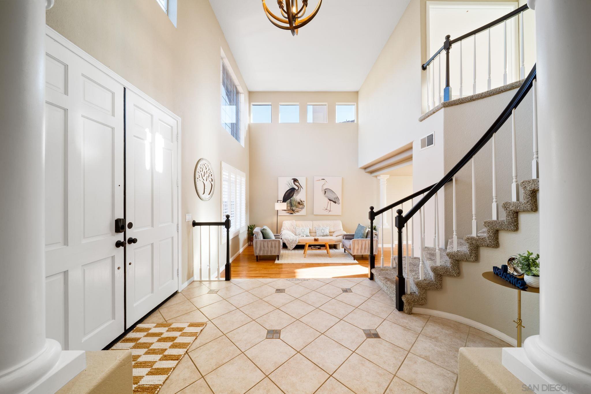 Detail Gallery Image 16 of 52 For 18106  Chieftain Ct, San Diego,  CA 92127 - 4 Beds | 3 Baths