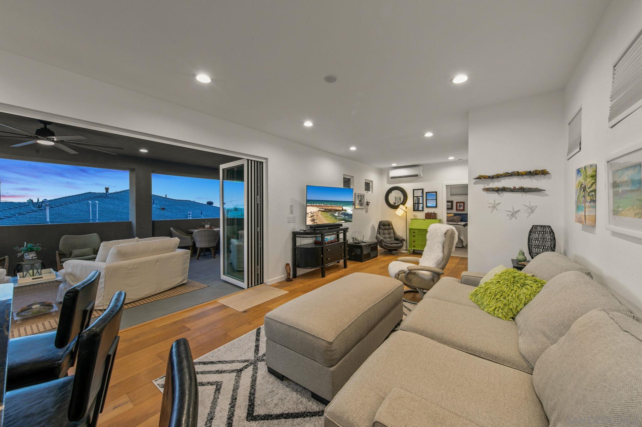 Detail Gallery Image 41 of 58 For 1525  Willow St, San Diego,  CA 92106 - – Beds | – Baths