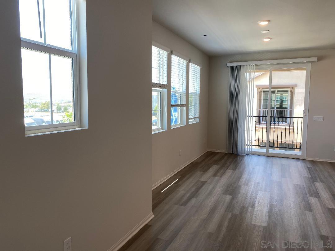 Detail Gallery Image 8 of 16 For 40445  Melrose Dr., Temecula,  CA 92591 - 4 Beds | 3 Baths