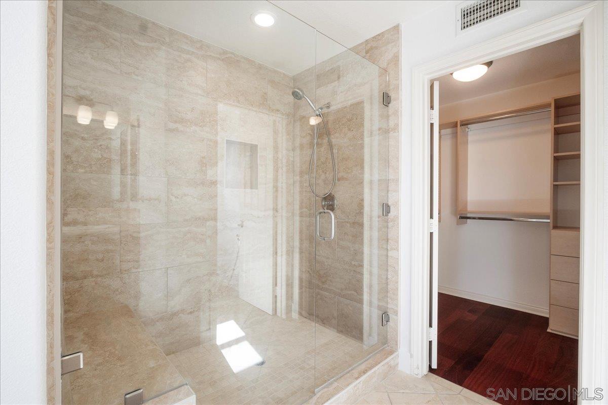 Detail Gallery Image 26 of 44 For 5448  Caminito Bayo, La Jolla,  CA 92037 - 3 Beds | 3 Baths