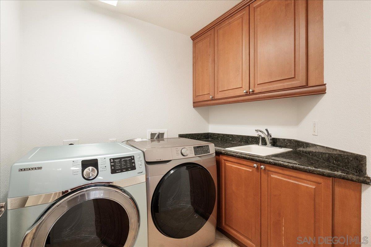 Detail Gallery Image 37 of 44 For 5448  Caminito Bayo, La Jolla,  CA 92037 - 3 Beds | 3 Baths