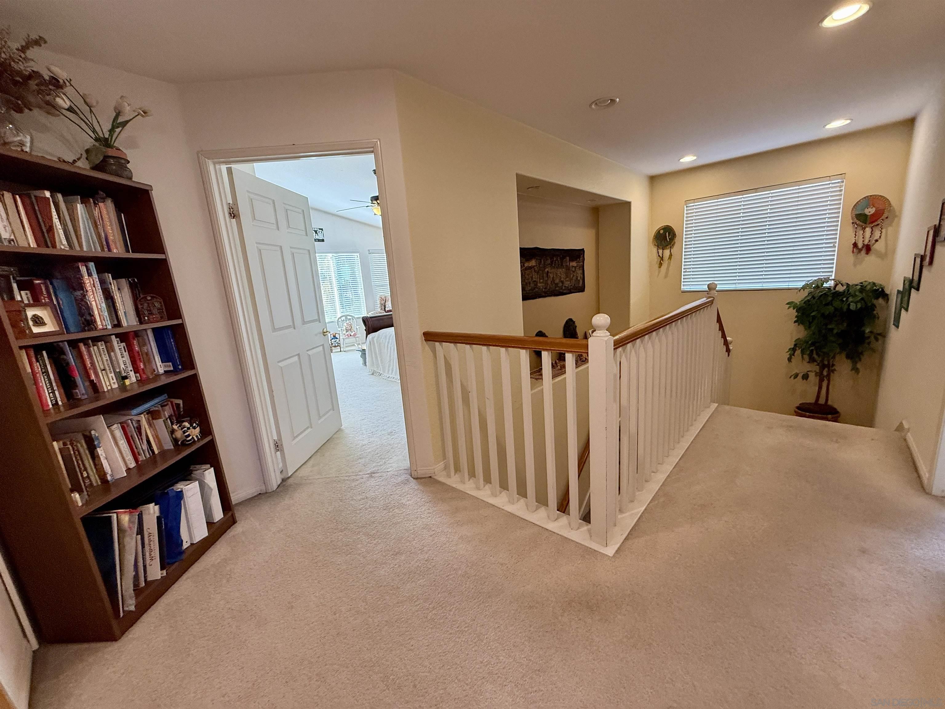 Detail Gallery Image 24 of 45 For 5559 Willowmere  Ln, San Diego,  CA 92130 - 5 Beds | 3 Baths