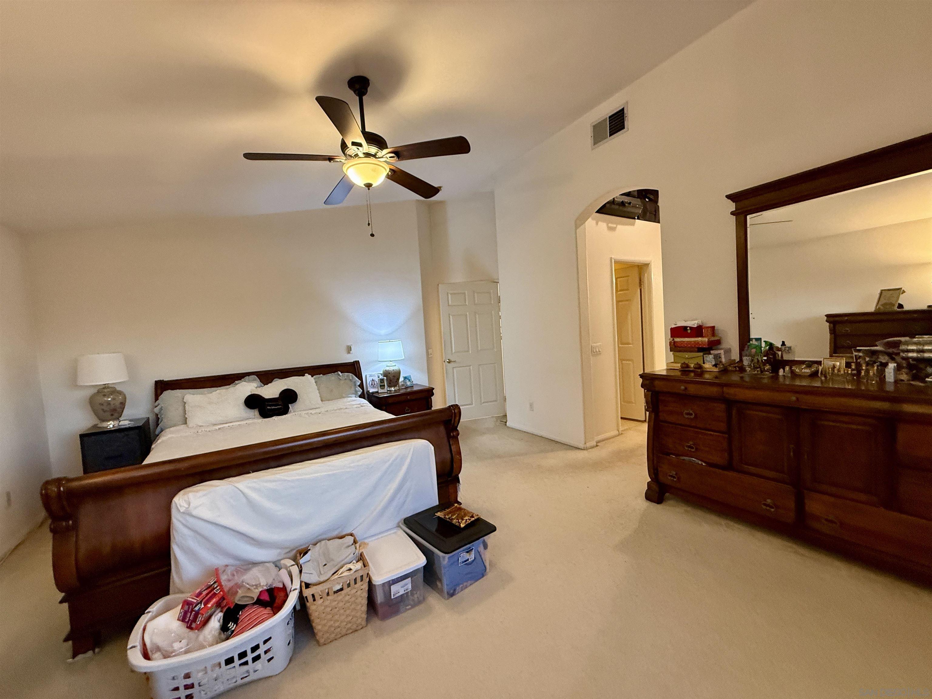 Detail Gallery Image 25 of 35 For 5559 Willowmere  Ln, San Diego,  CA 92130 - 5 Beds | 3 Baths