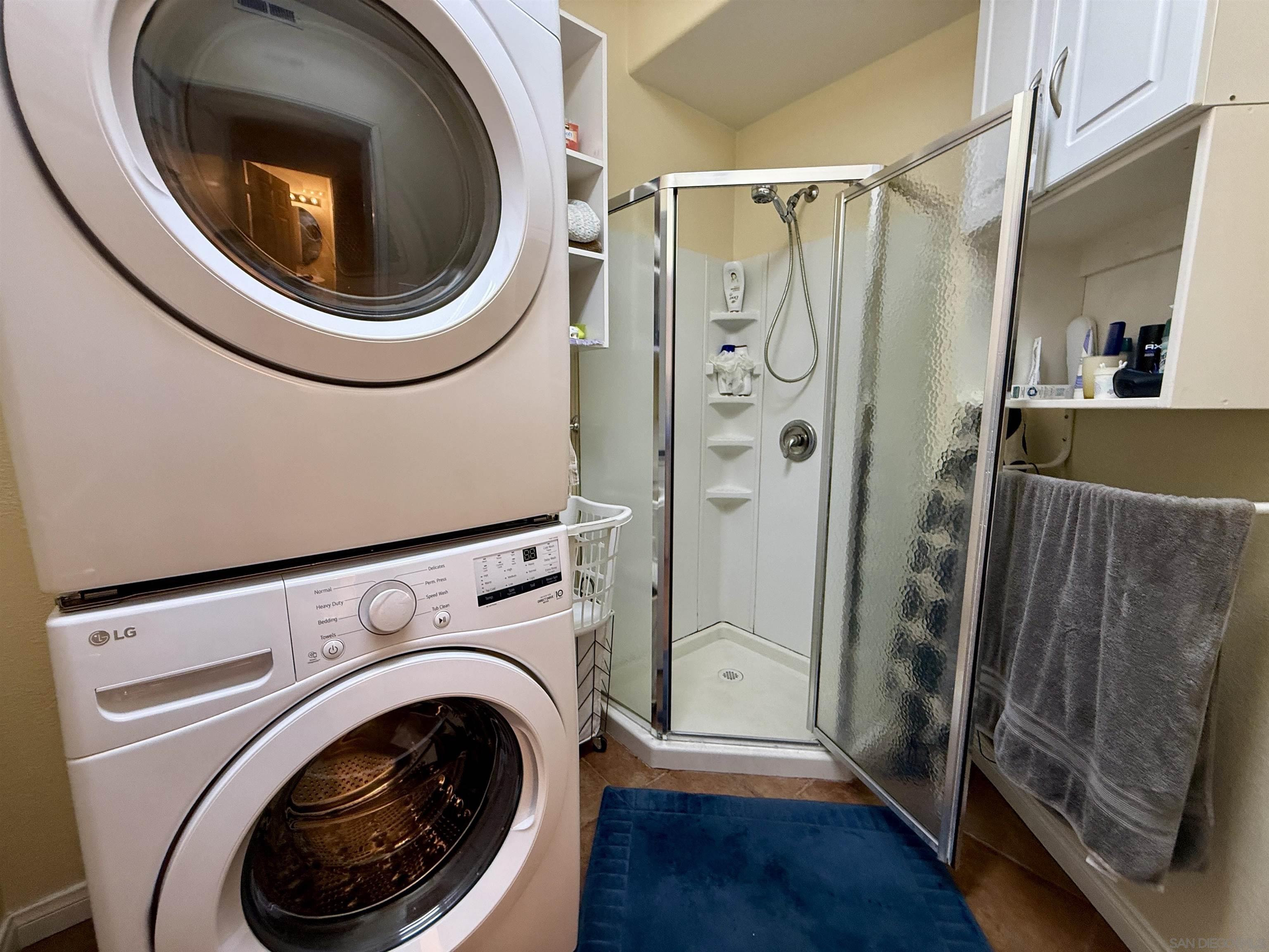 Detail Gallery Image 32 of 45 For 5559 Willowmere  Ln, San Diego,  CA 92130 - 5 Beds | 3 Baths