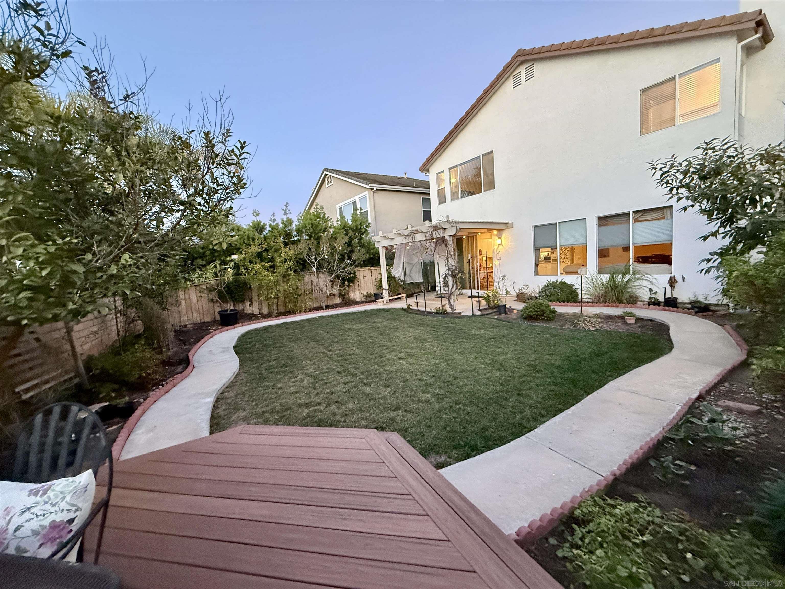 Detail Gallery Image 34 of 45 For 5559 Willowmere  Ln, San Diego,  CA 92130 - 5 Beds | 3 Baths