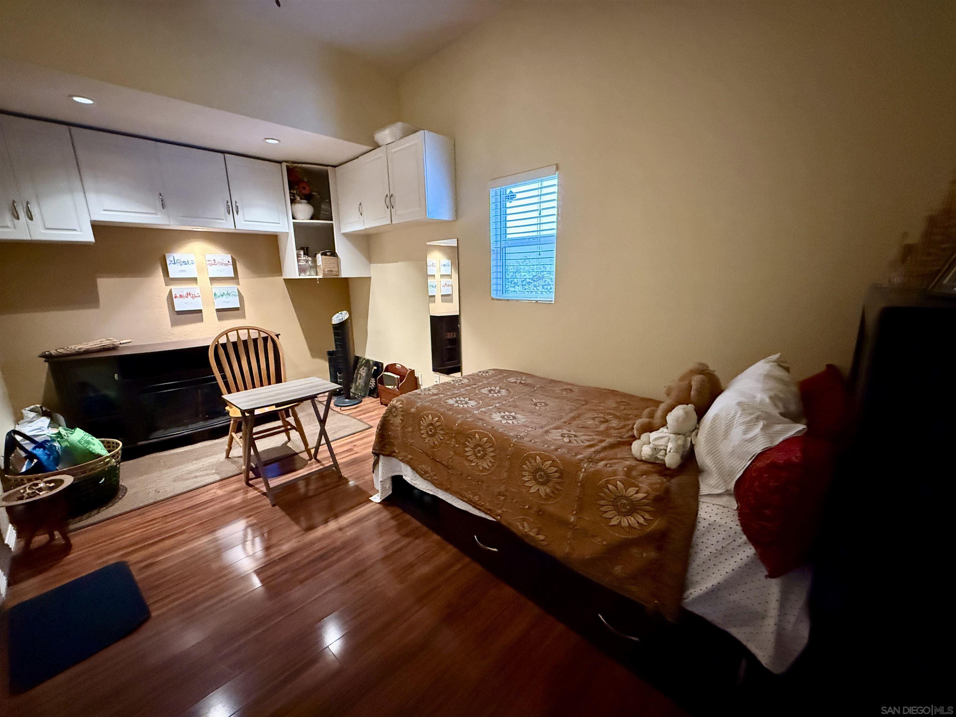 Detail Gallery Image 7 of 45 For 5559 Willowmere  Ln, San Diego,  CA 92130 - 5 Beds | 3 Baths