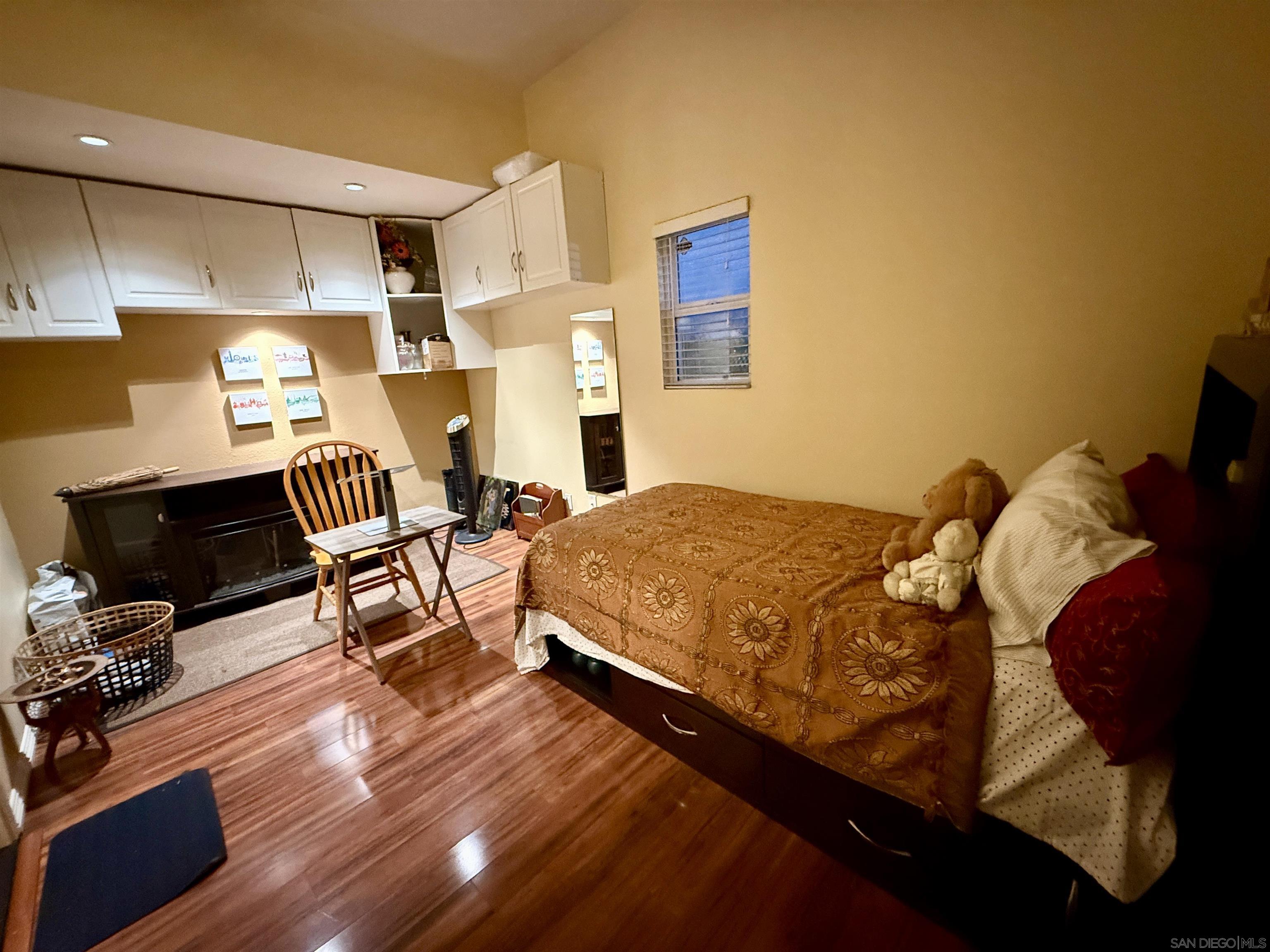 Detail Gallery Image 8 of 35 For 5559 Willowmere  Ln, San Diego,  CA 92130 - 5 Beds | 3 Baths