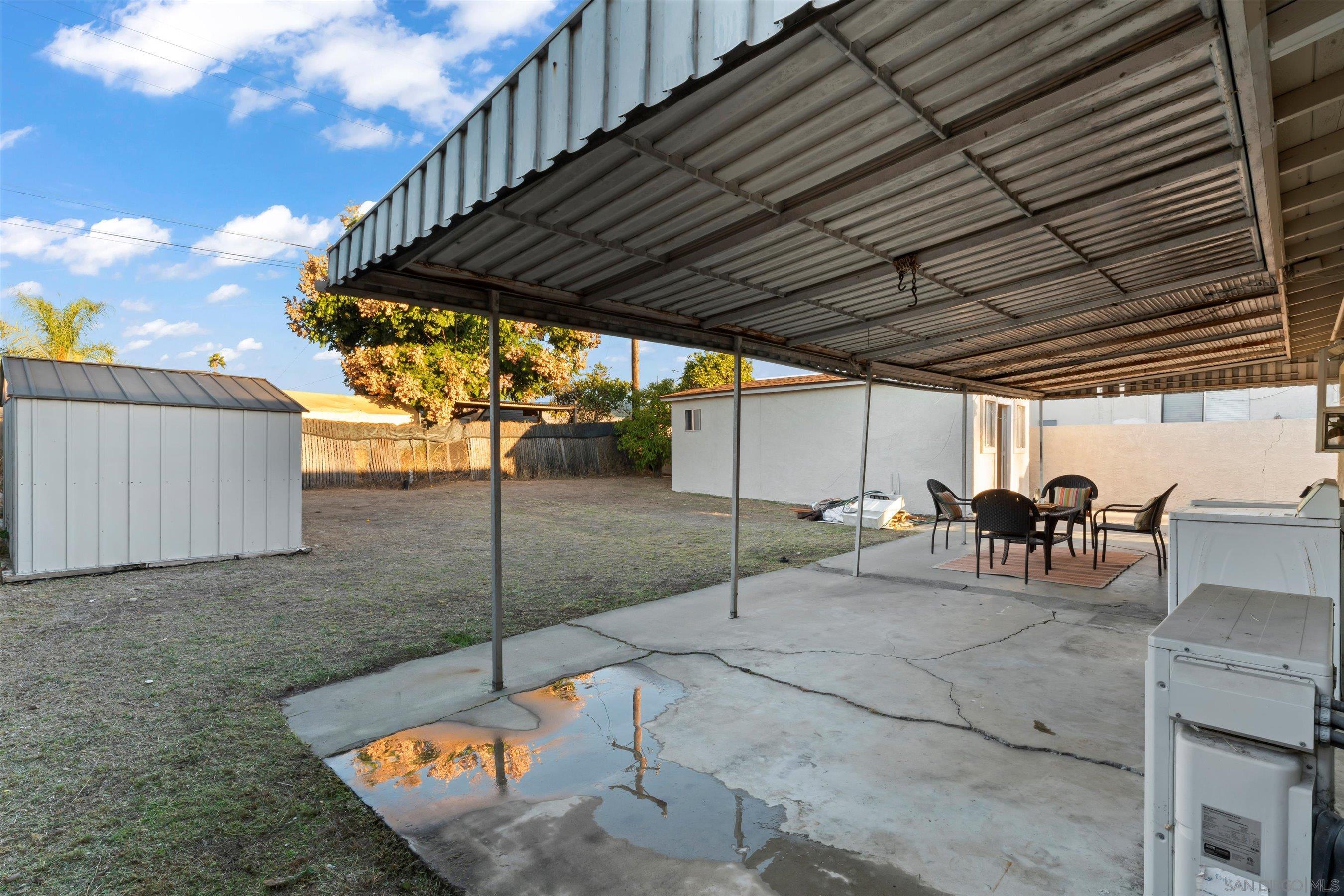 Detail Gallery Image 18 of 27 For 511  Sunnyside, San Diego,  CA 92114 - 4 Beds | 2 Baths