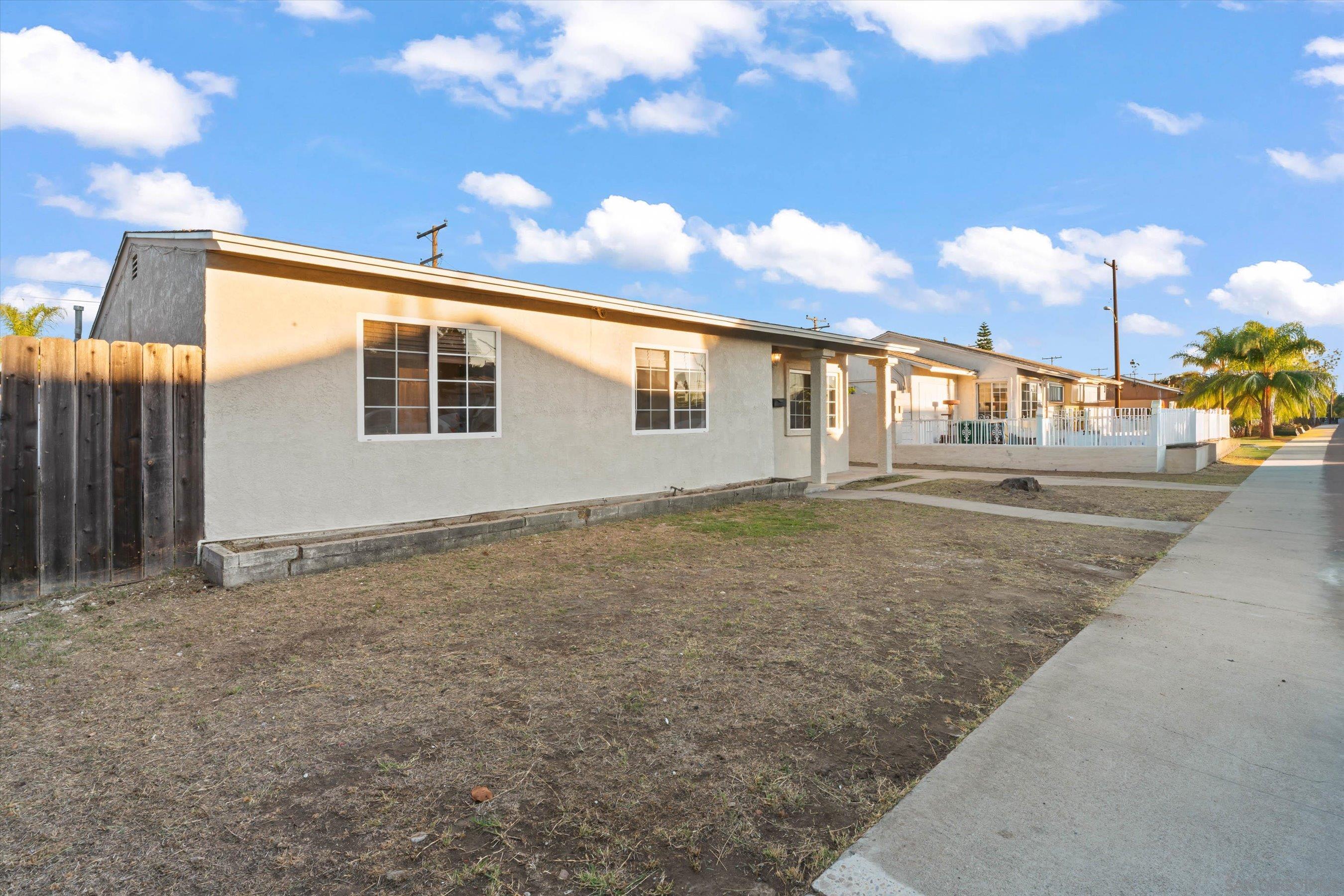 Detail Gallery Image 24 of 27 For 511  Sunnyside, San Diego,  CA 92114 - 4 Beds | 2 Baths