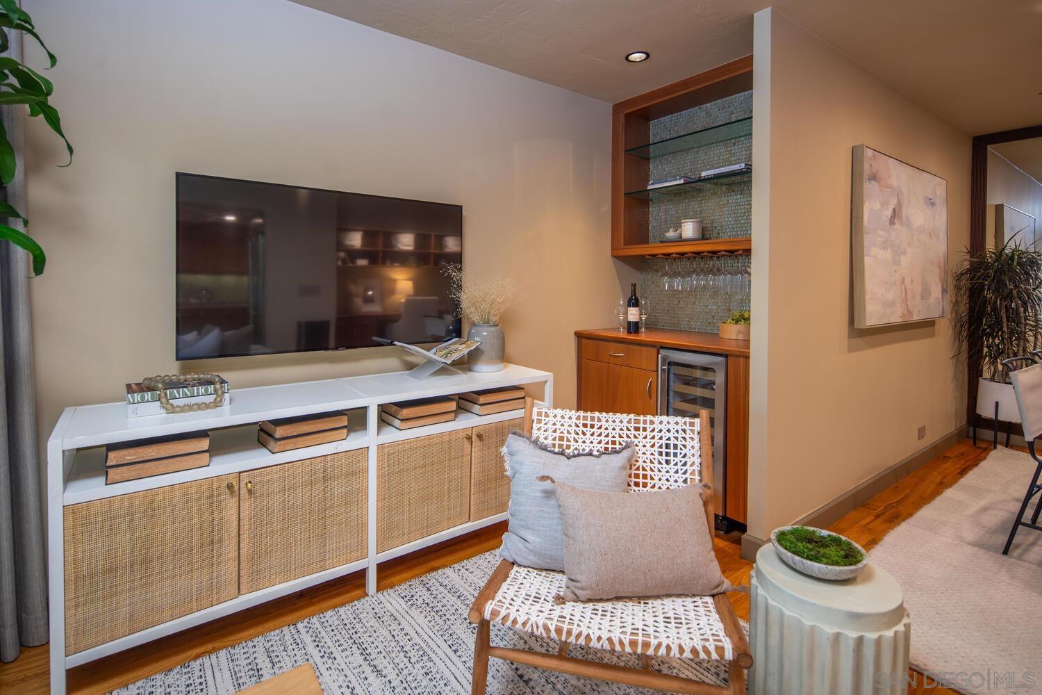 Detail Gallery Image 17 of 62 For 1221  Parker Pl  #15,  San Diego,  CA 92109 - 2 Beds | 2 Baths