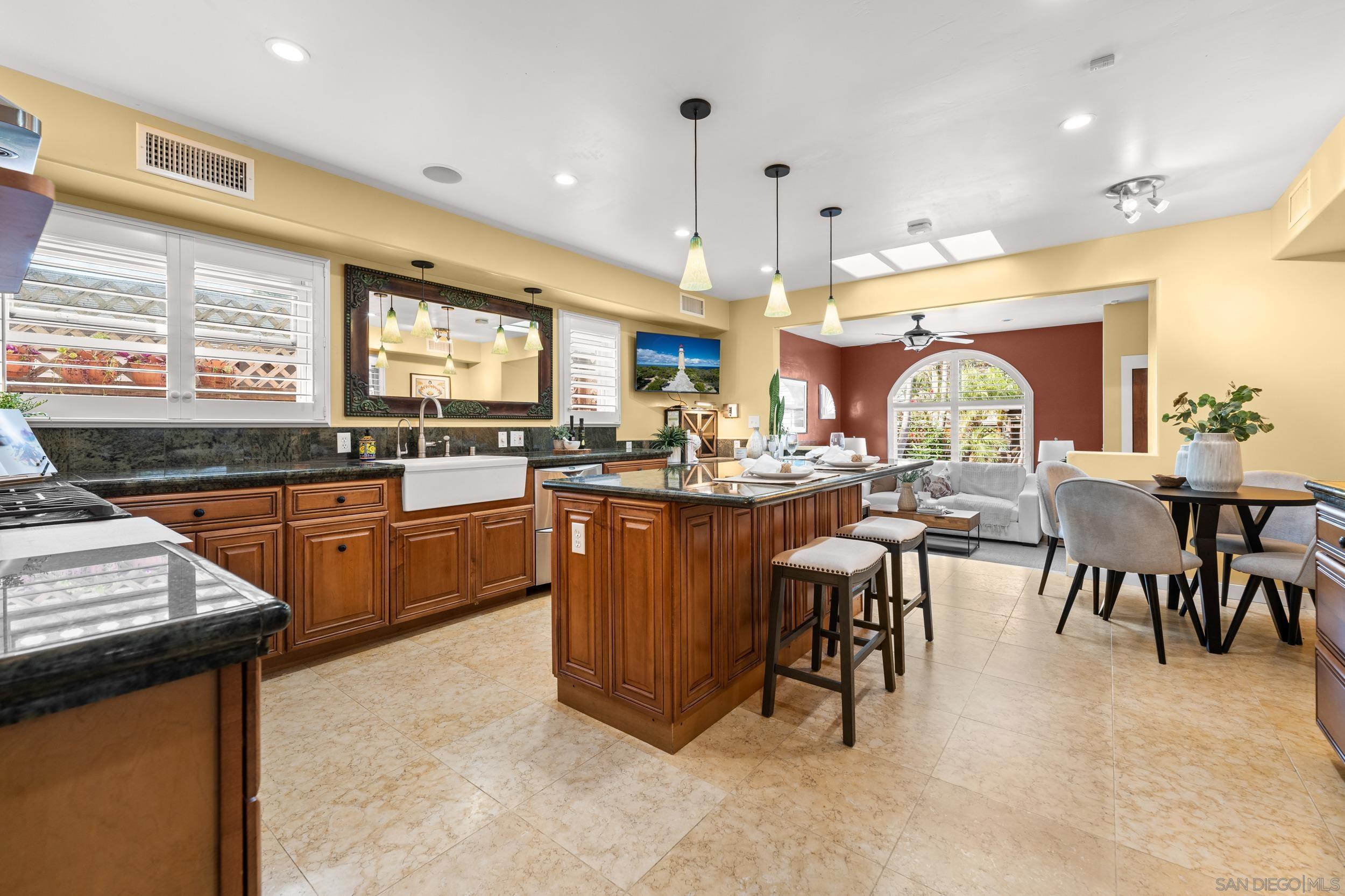 Detail Gallery Image 27 of 75 For 4685  Long Branch Ave, San Diego,  CA 92107 - 3 Beds | 2/1 Baths