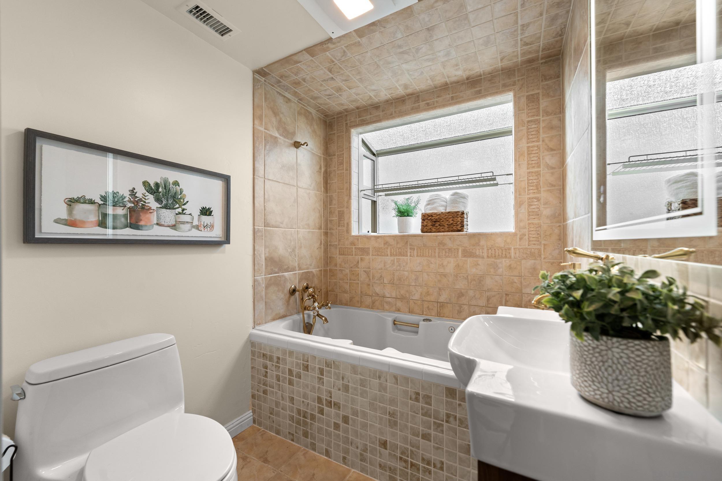 Detail Gallery Image 41 of 75 For 4685  Long Branch Ave, San Diego,  CA 92107 - 3 Beds | 2/1 Baths