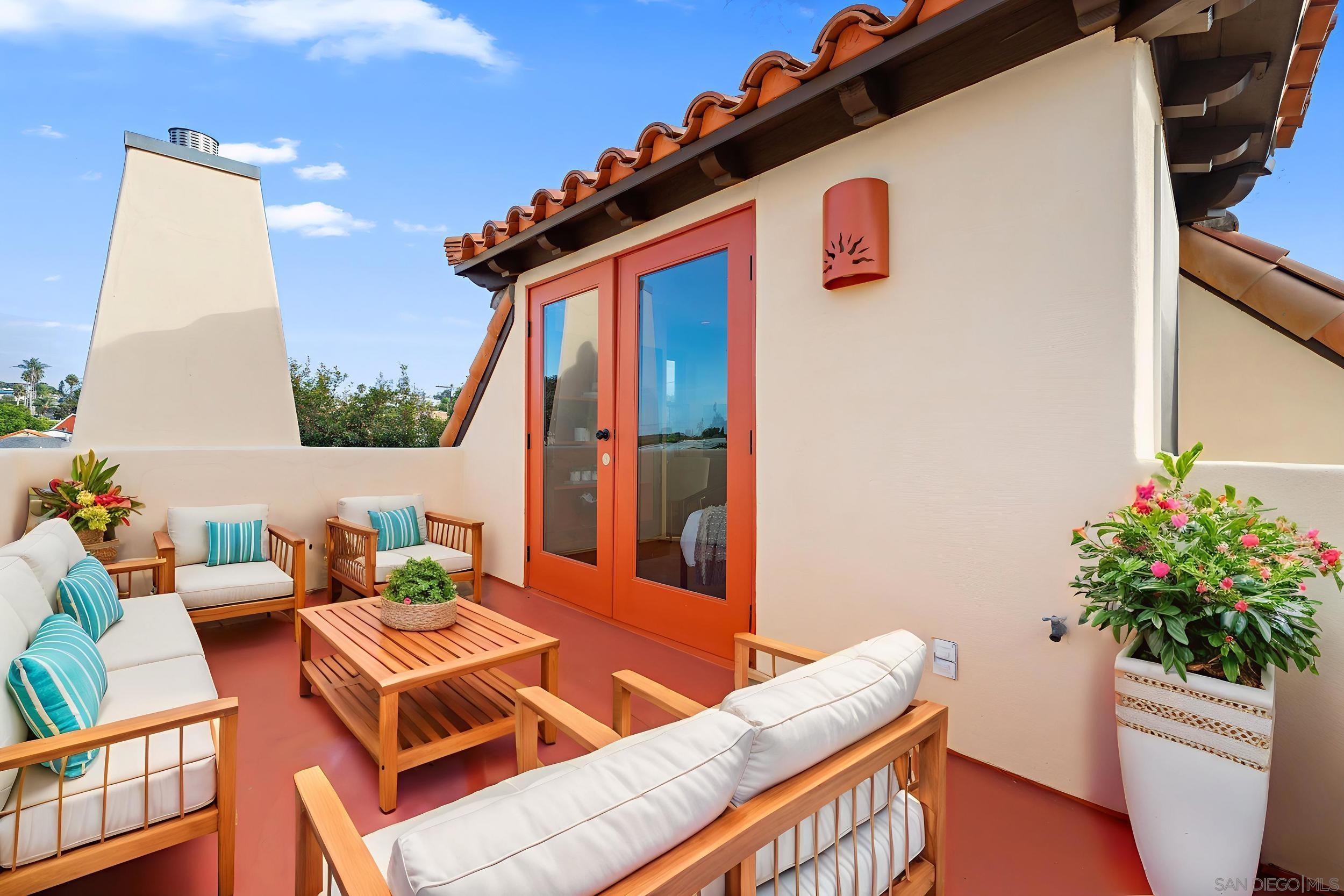 Detail Gallery Image 51 of 75 For 4685  Long Branch Ave, San Diego,  CA 92107 - 3 Beds | 2/1 Baths