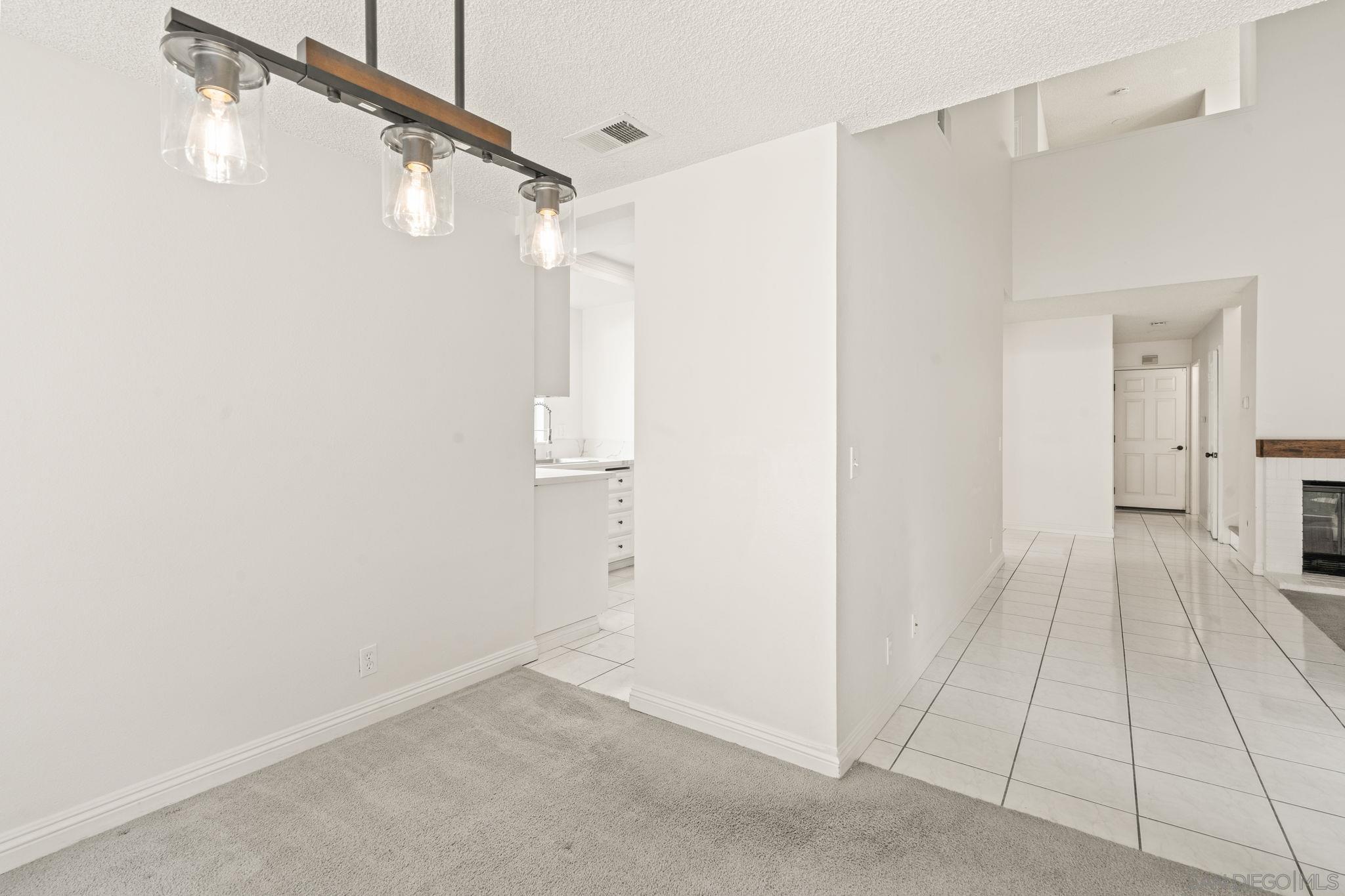 Detail Gallery Image 16 of 60 For 1223  Manzana Way, San Diego,  CA 92139 - 4 Beds | 3 Baths