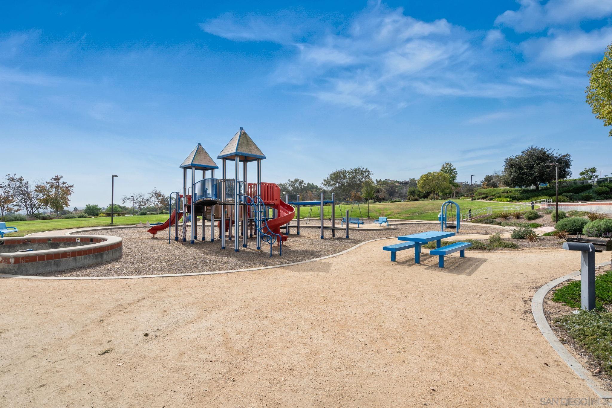 Detail Gallery Image 46 of 60 For 1223  Manzana Way, San Diego,  CA 92139 - 4 Beds | 3 Baths