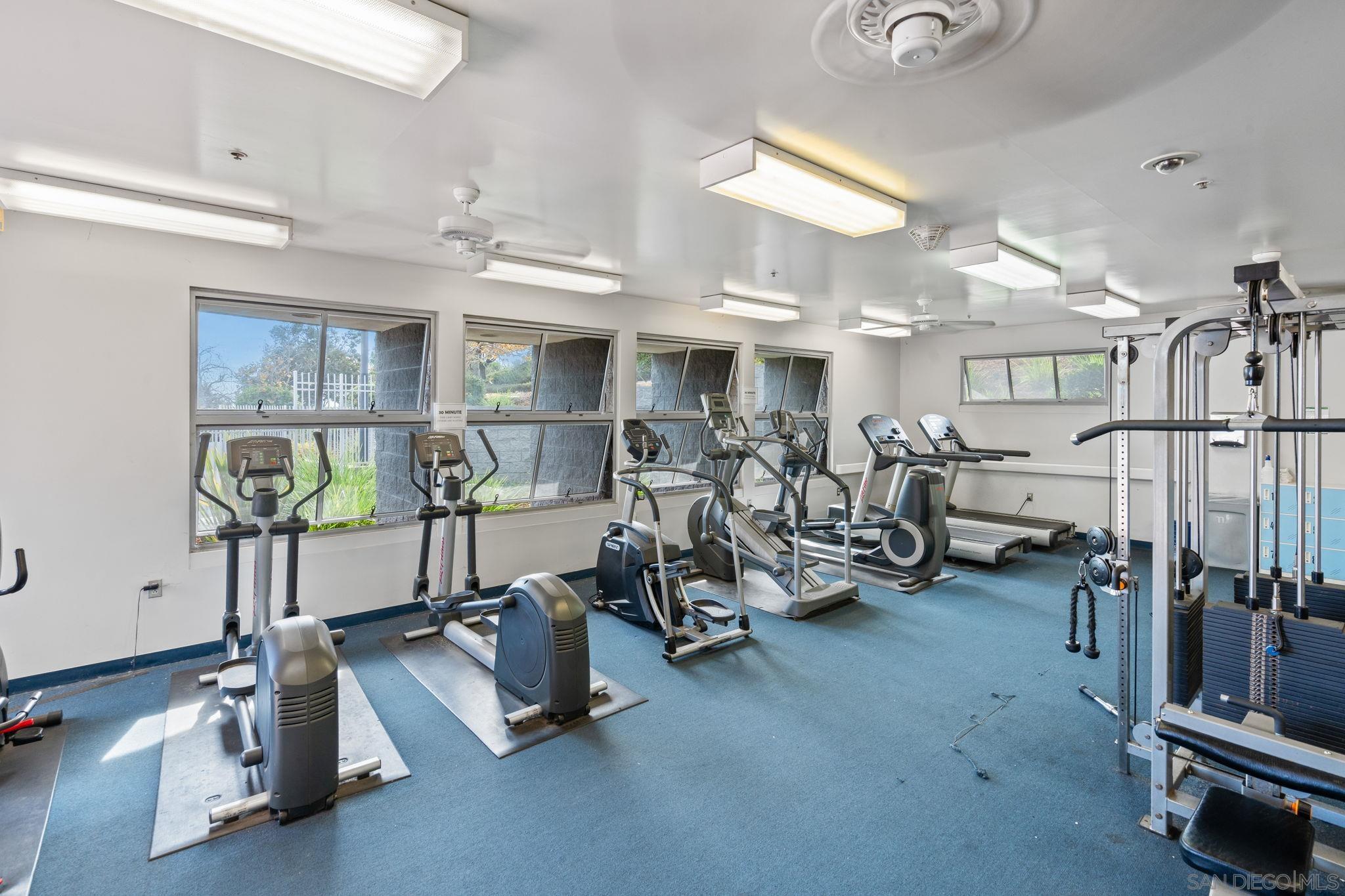 Detail Gallery Image 53 of 60 For 1223  Manzana Way, San Diego,  CA 92139 - 4 Beds | 3 Baths