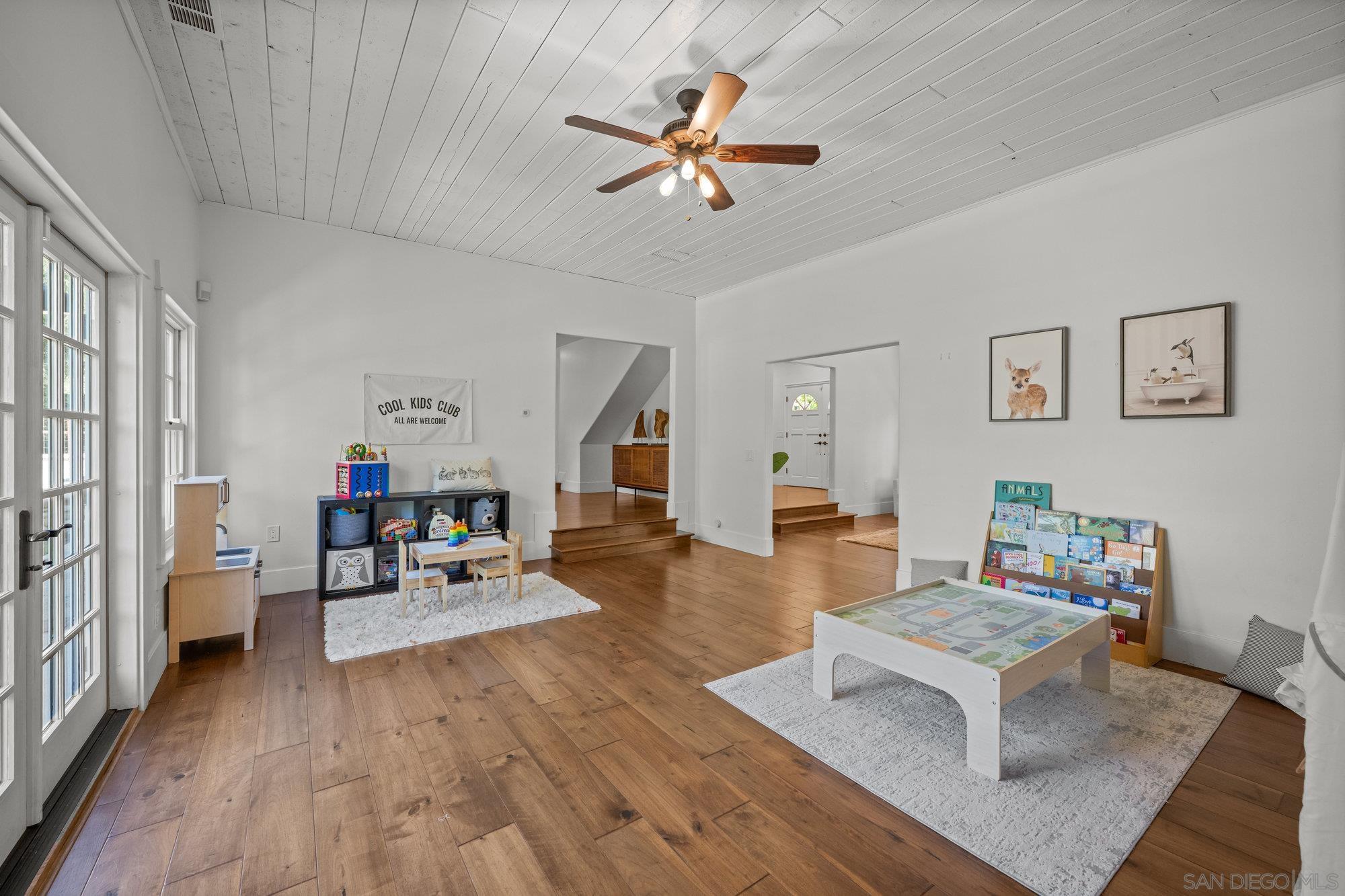 Detail Gallery Image 18 of 55 For 3412  Buena Creek Rd, Vista,  CA 92084 - 5 Beds | 3 Baths