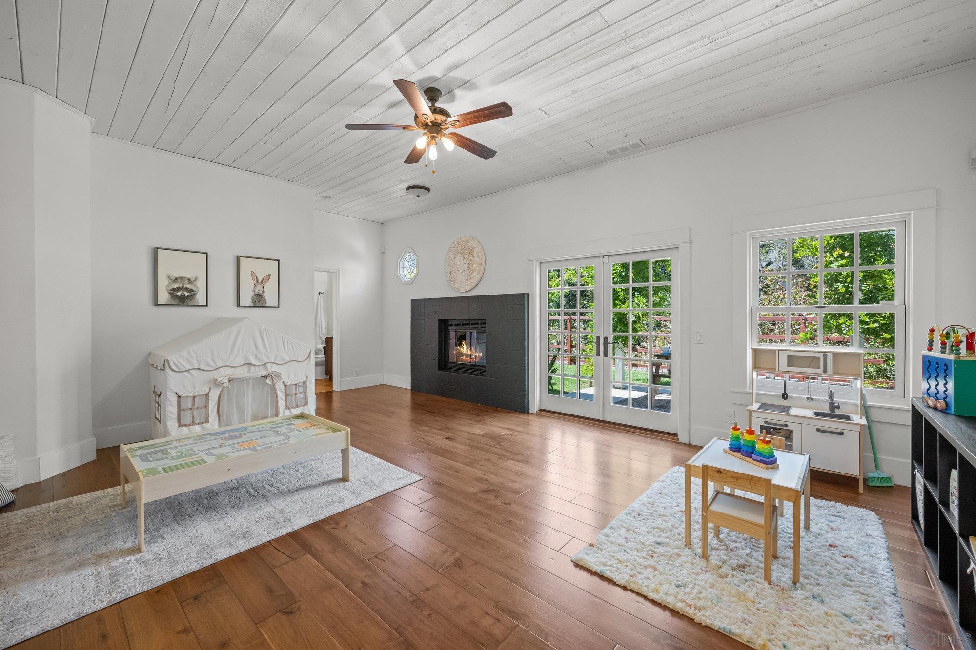 Detail Gallery Image 19 of 55 For 3412  Buena Creek Rd, Vista,  CA 92084 - 5 Beds | 3 Baths