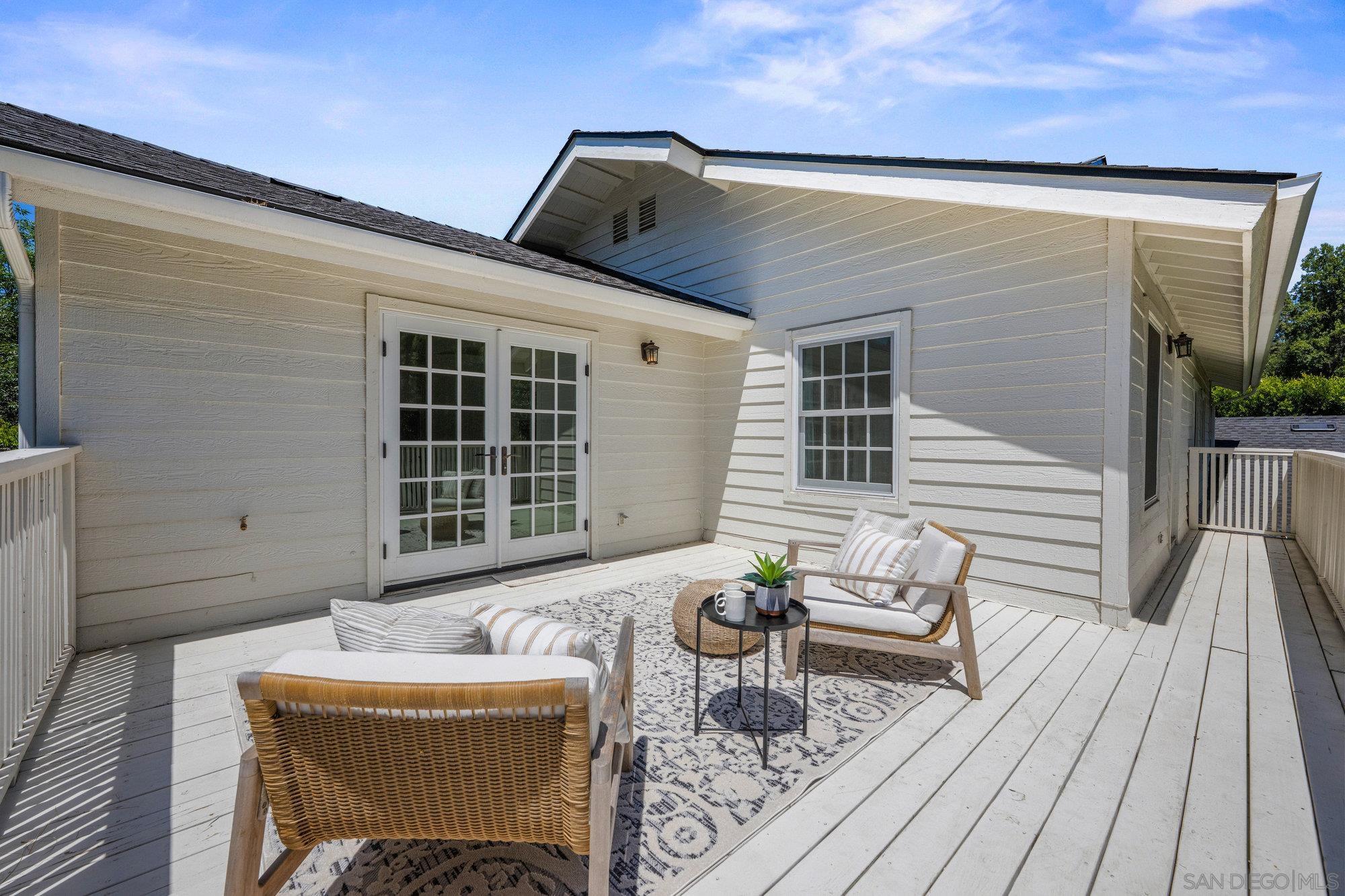 Detail Gallery Image 30 of 55 For 3412  Buena Creek Rd, Vista,  CA 92084 - 5 Beds | 3 Baths