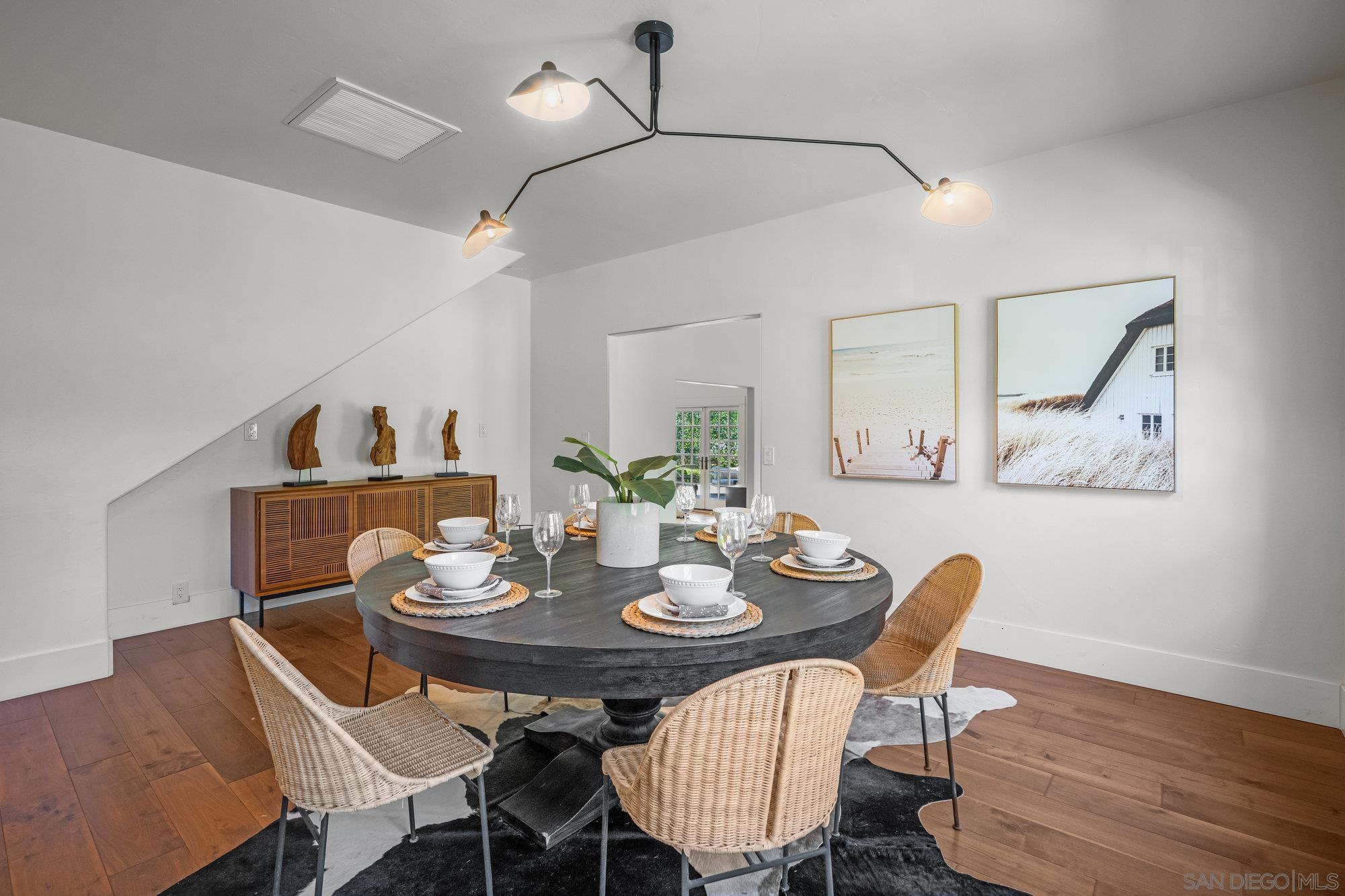 Detail Gallery Image 6 of 55 For 3412  Buena Creek Rd, Vista,  CA 92084 - 5 Beds | 3 Baths