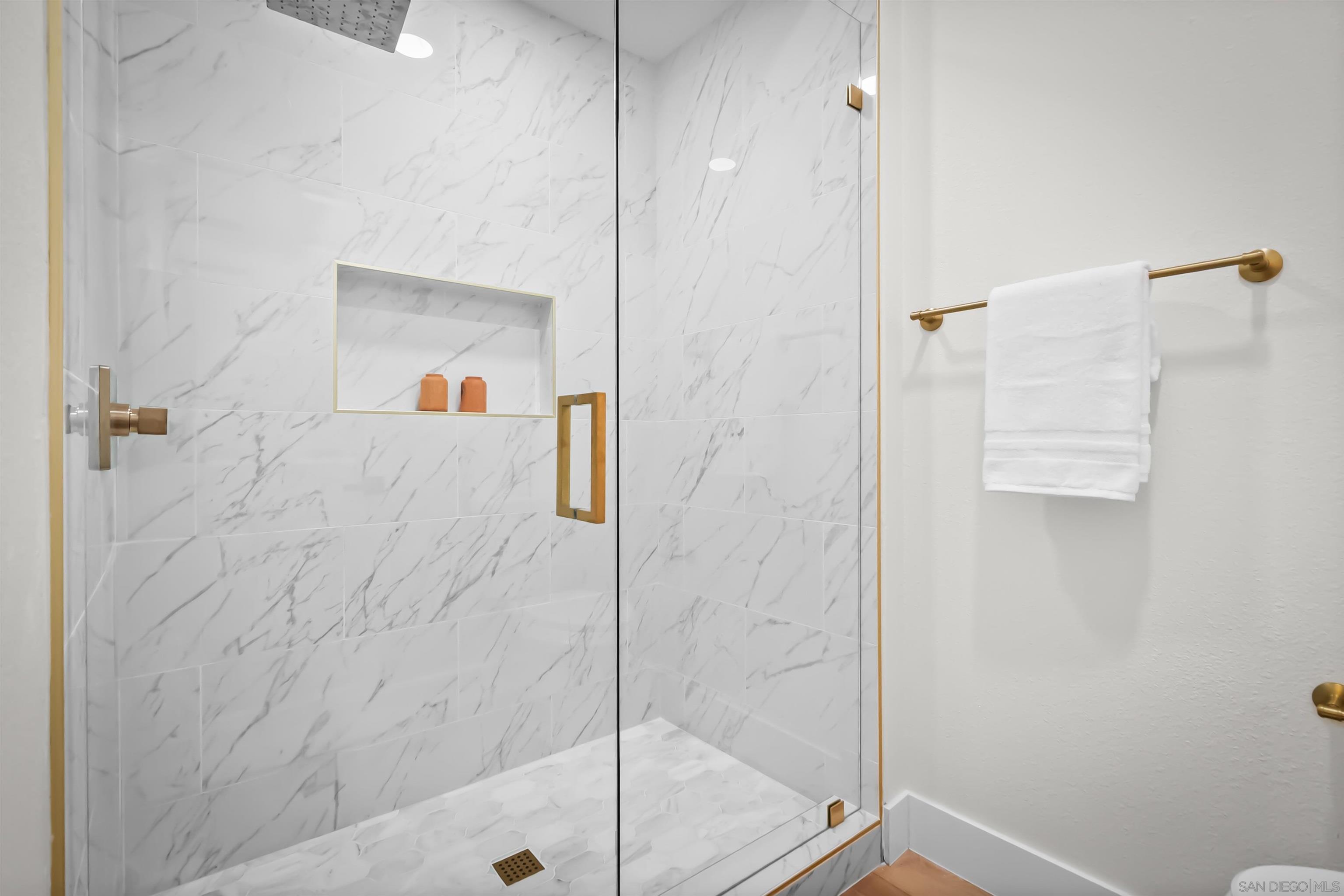 Detail Gallery Image 24 of 47 For 4058  Lemnos Way, Oceanside,  CA 92056 - 2 Beds | 2 Baths