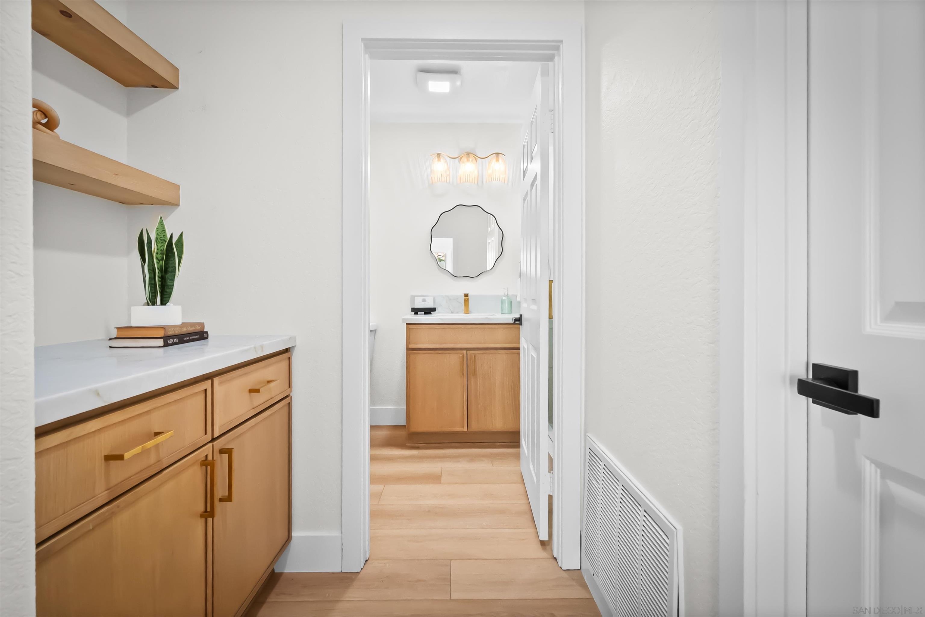 Detail Gallery Image 32 of 47 For 4058  Lemnos Way, Oceanside,  CA 92056 - 2 Beds | 2 Baths